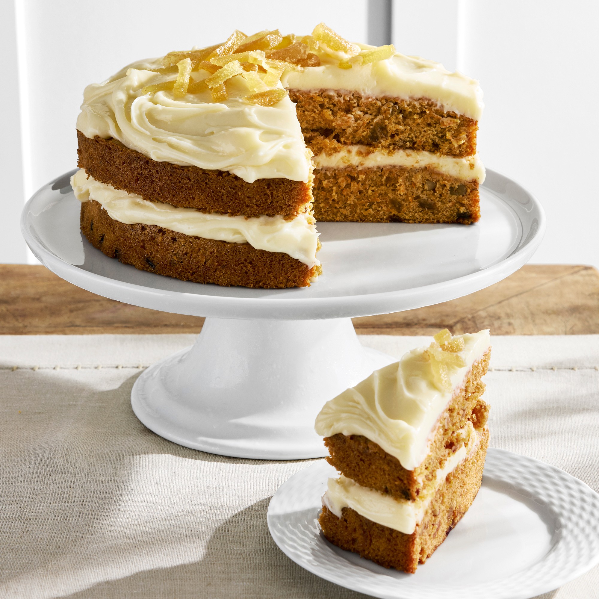 Pillivuyt Porcelain Cake Stands