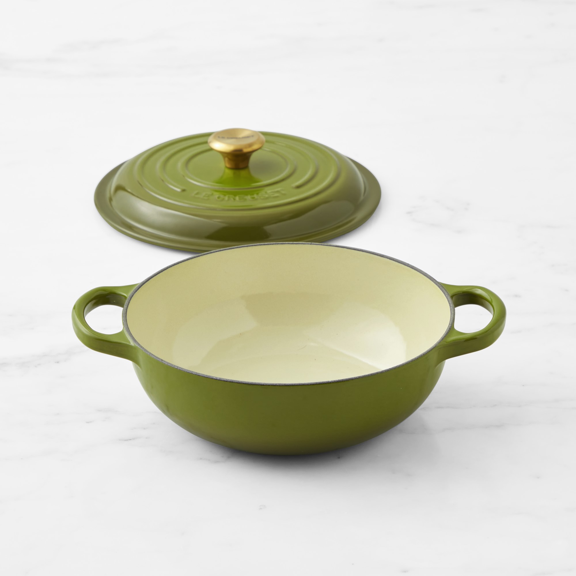 Le Creuset Enameled Cast Iron Signature French Oven, 2 1/2-Qt.