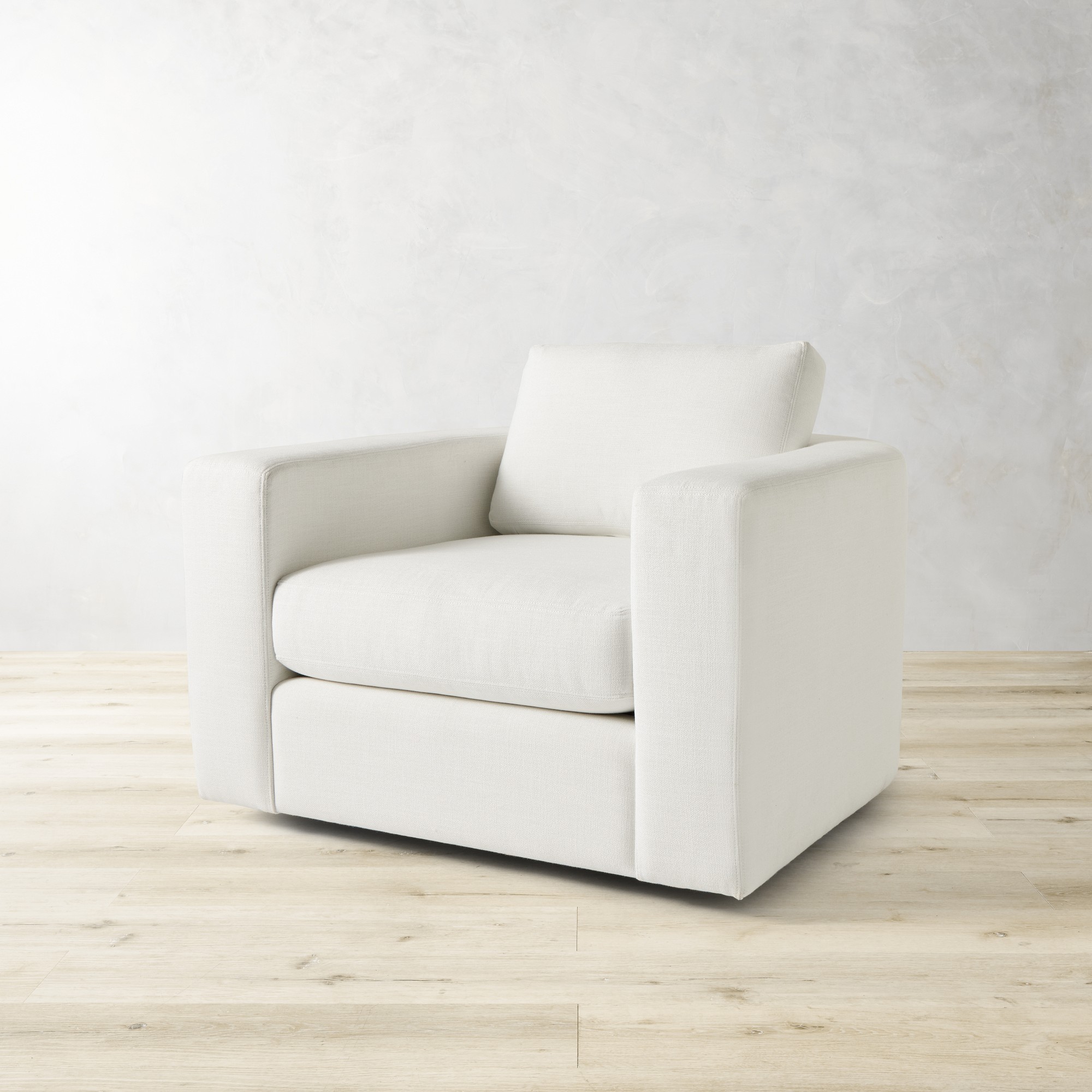 Carlton Curve Swivel Chair