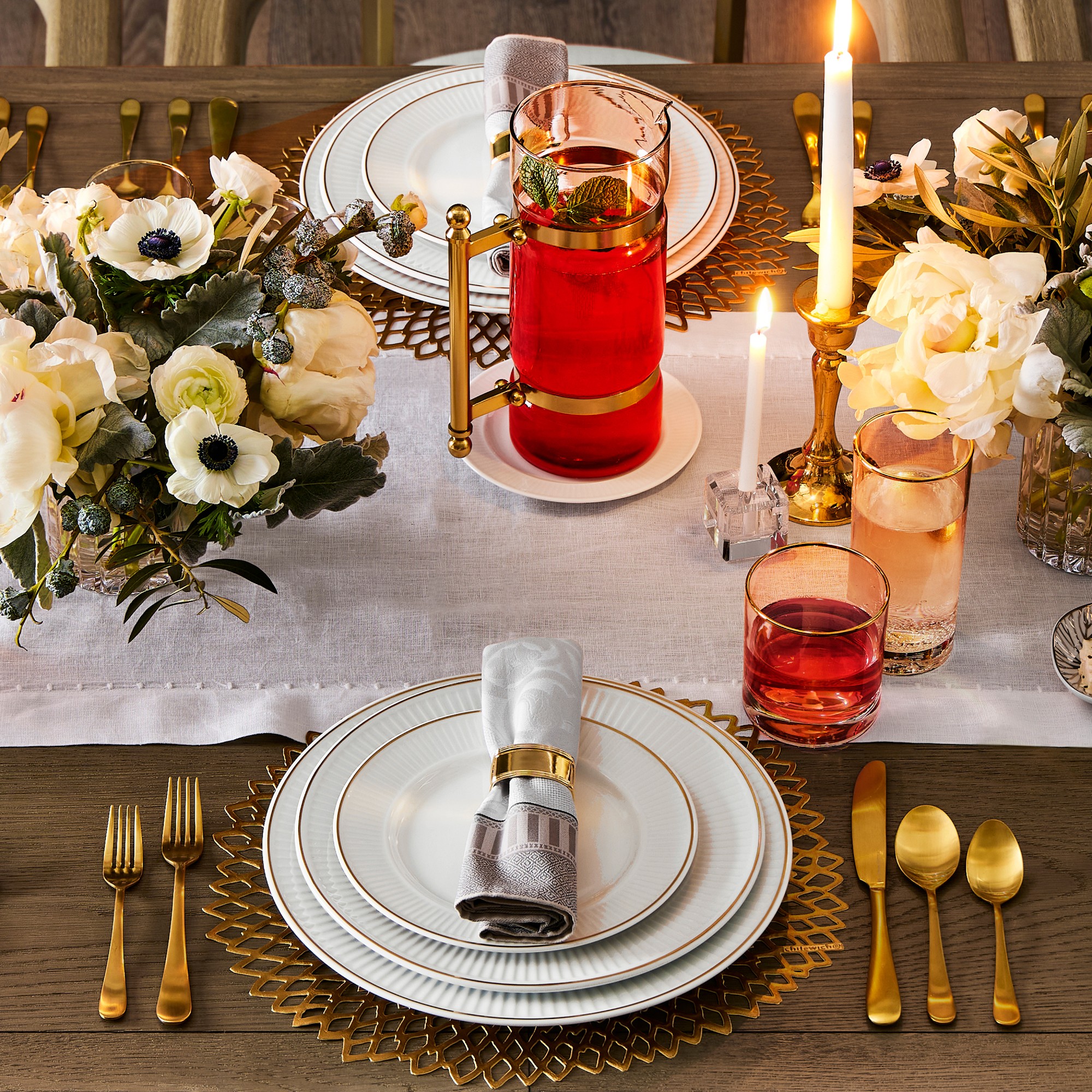 Chilewich Dahlia Round Placemats