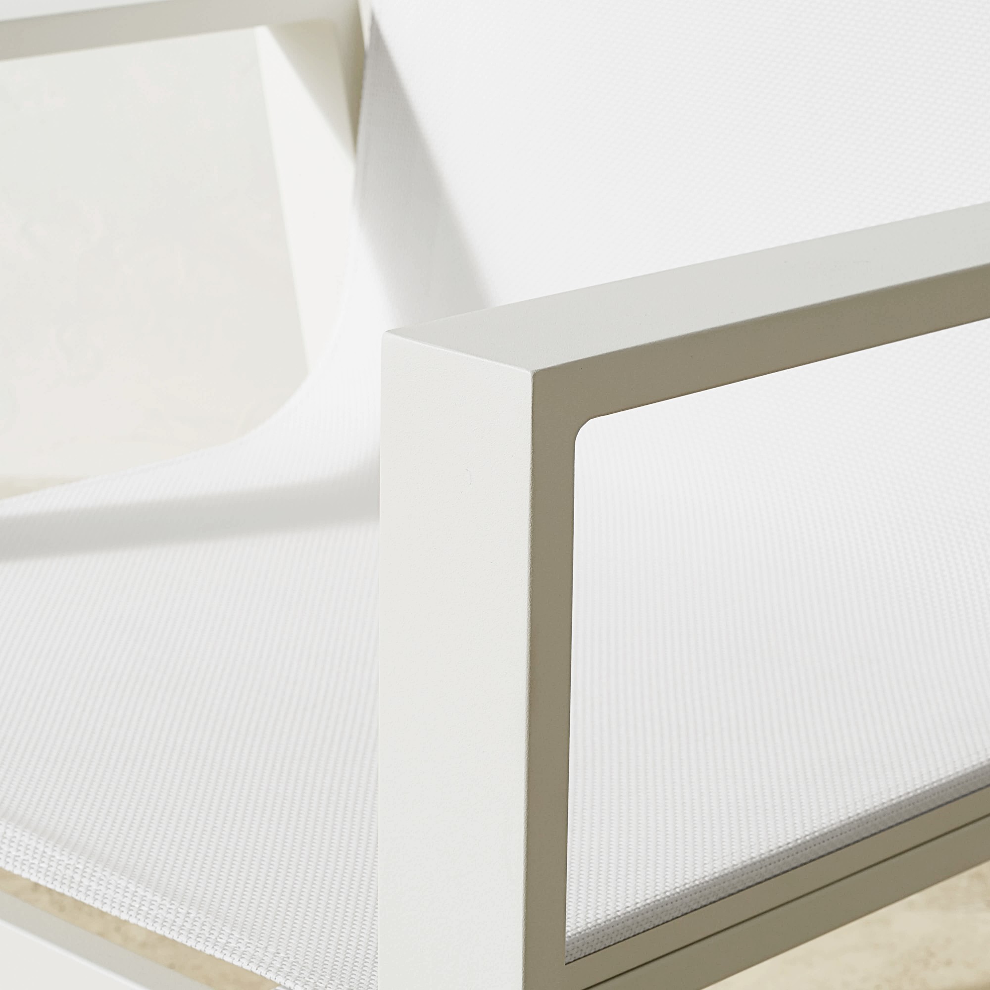 Santa Barbara White Metal Dining Table & Dining Chairs (84