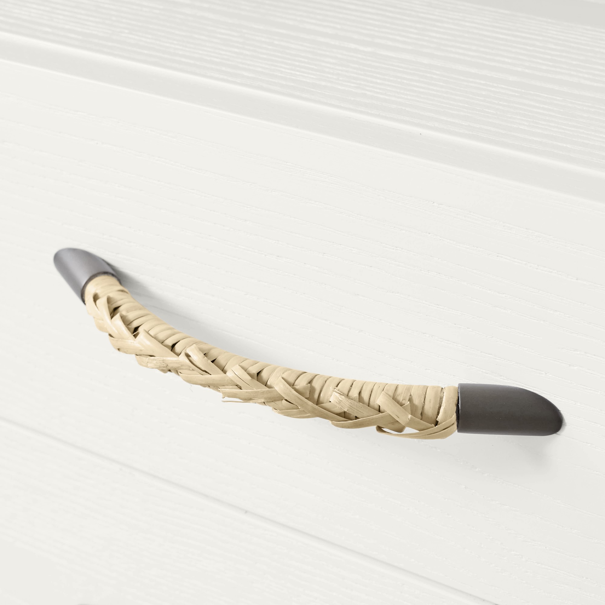 Malta 2-Drawer Nightstand (34