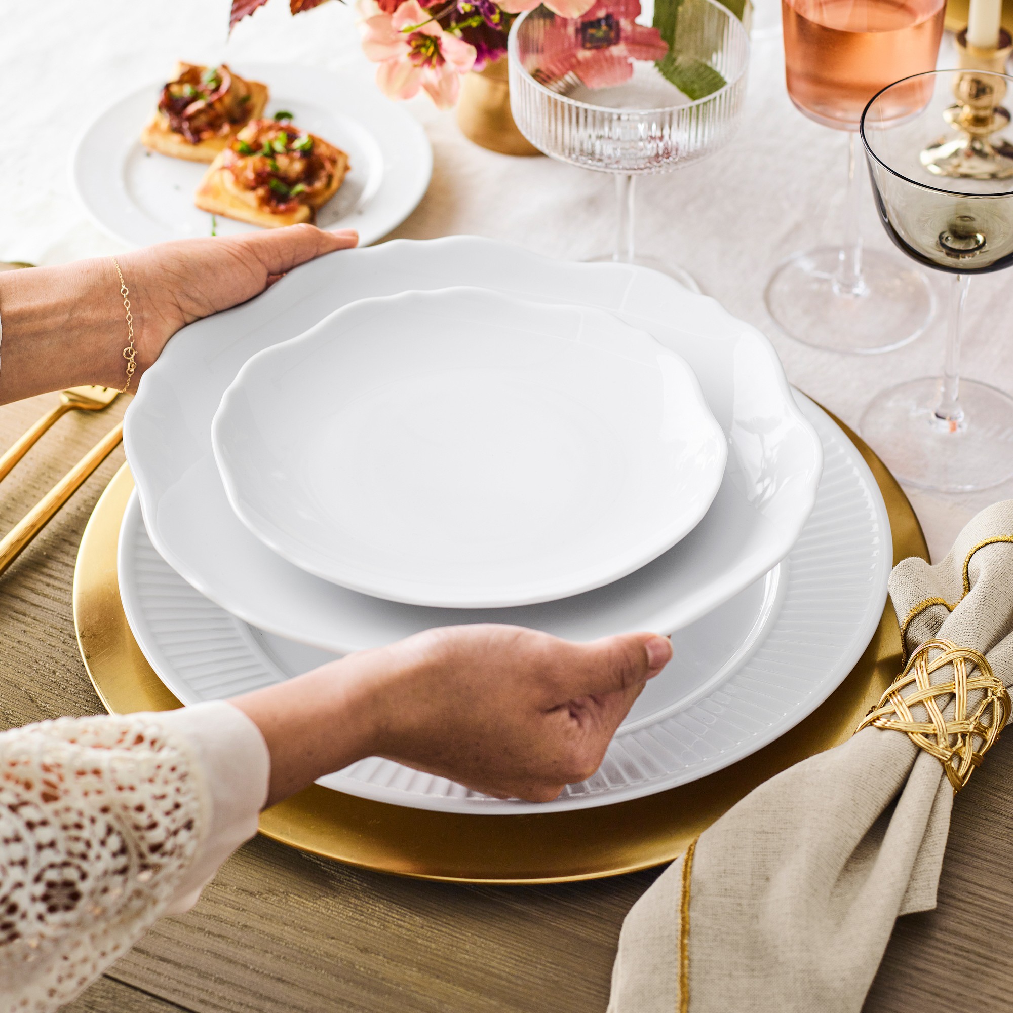 Pillivuyt Chantal Porcelain Dinner Plates