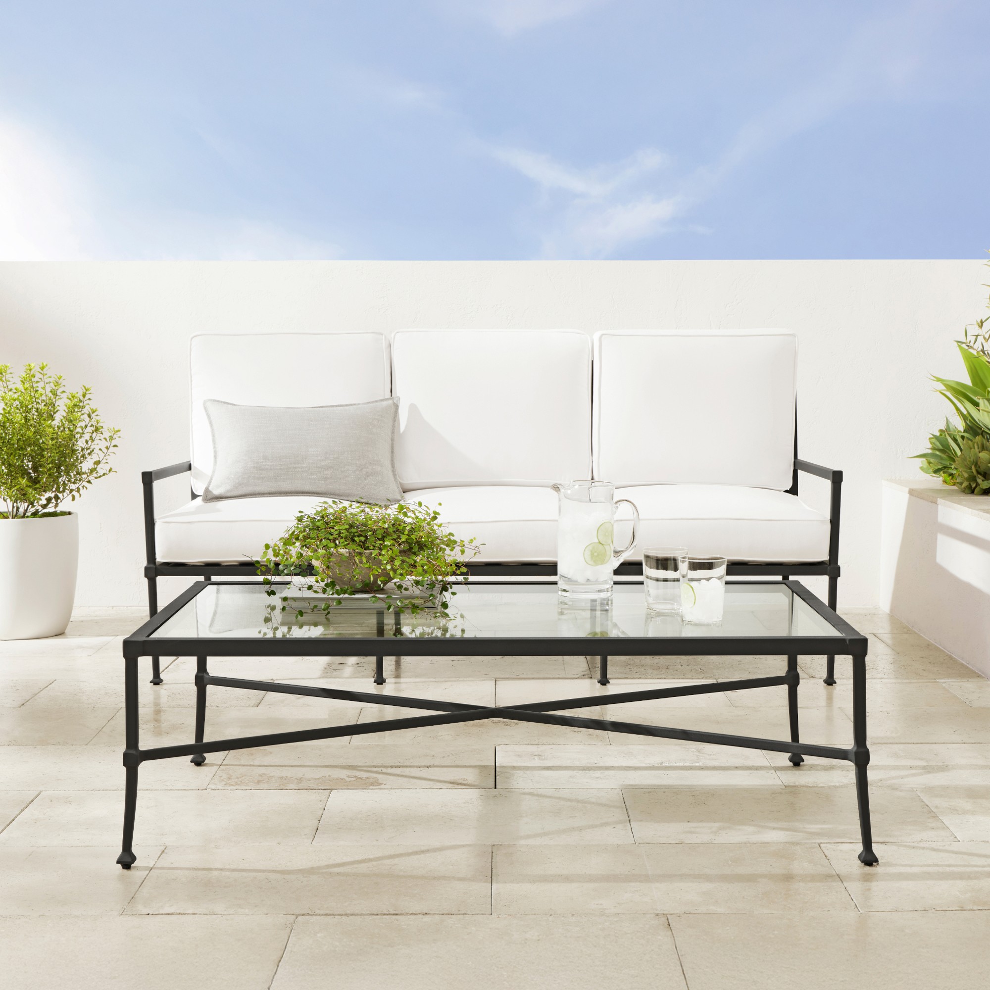 Bridgehampton Outdoor Coffee Table (54
