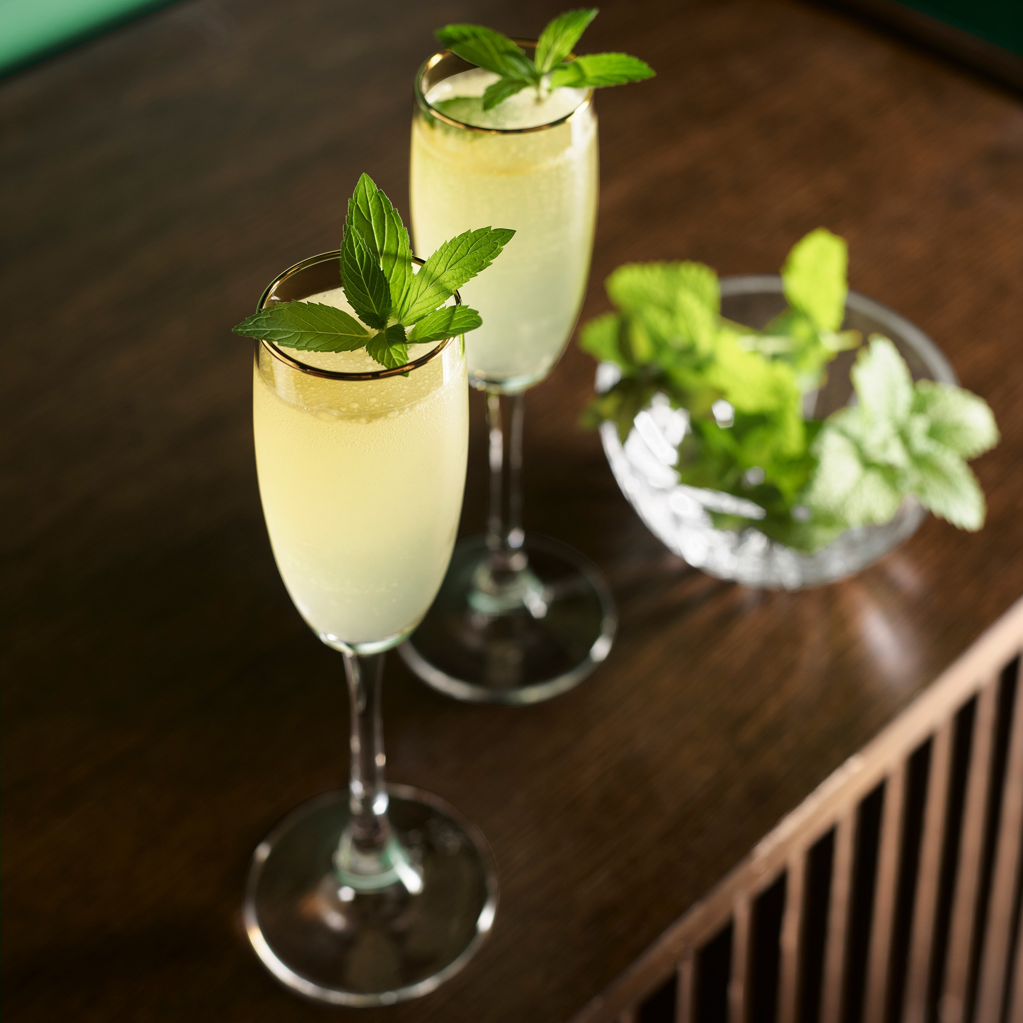 Gold Rim Champagne Flutes, Set of 4