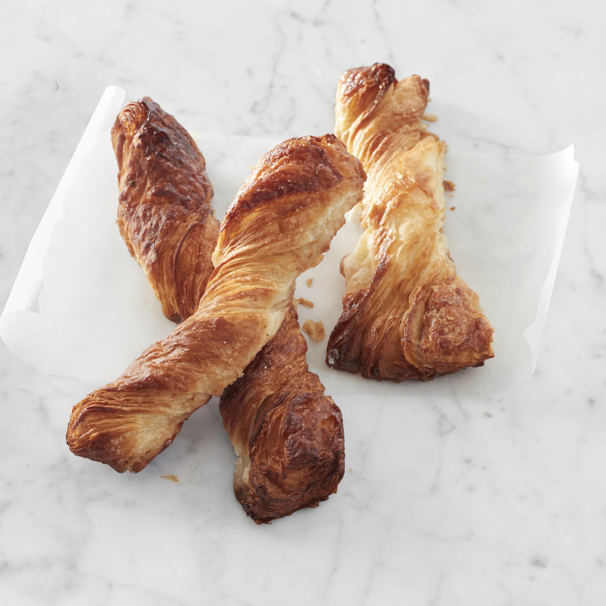 Le Marais Assorted Pastry Sampler, Set of 12