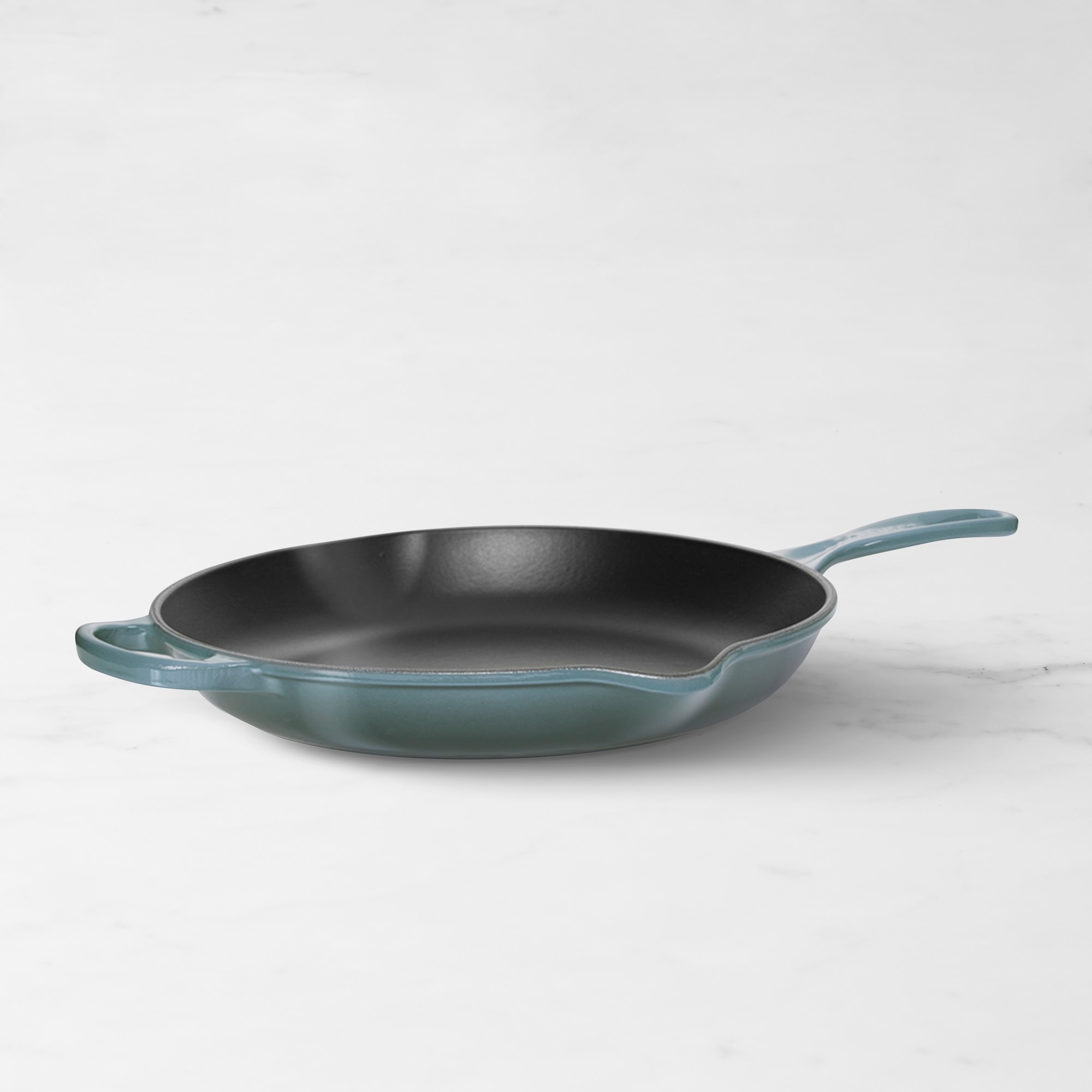 Le Creuset Signature Enameled Cast Iron Skillet Fry Pan