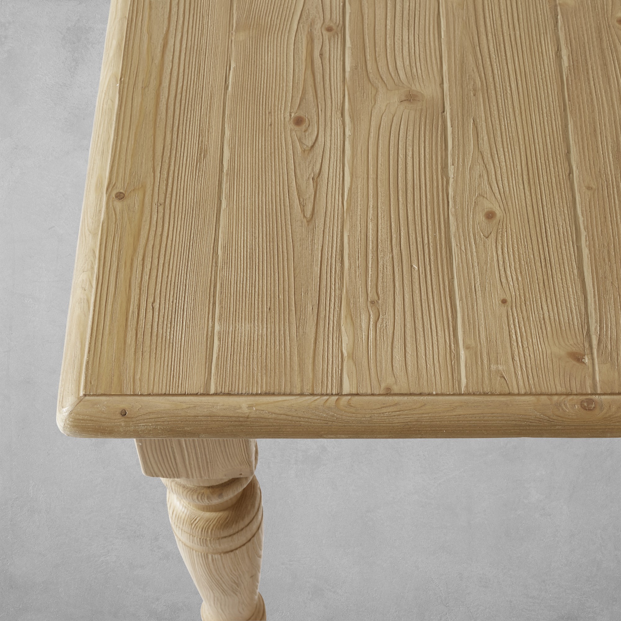 Harvest Extendable Rectangular Dining Table (72