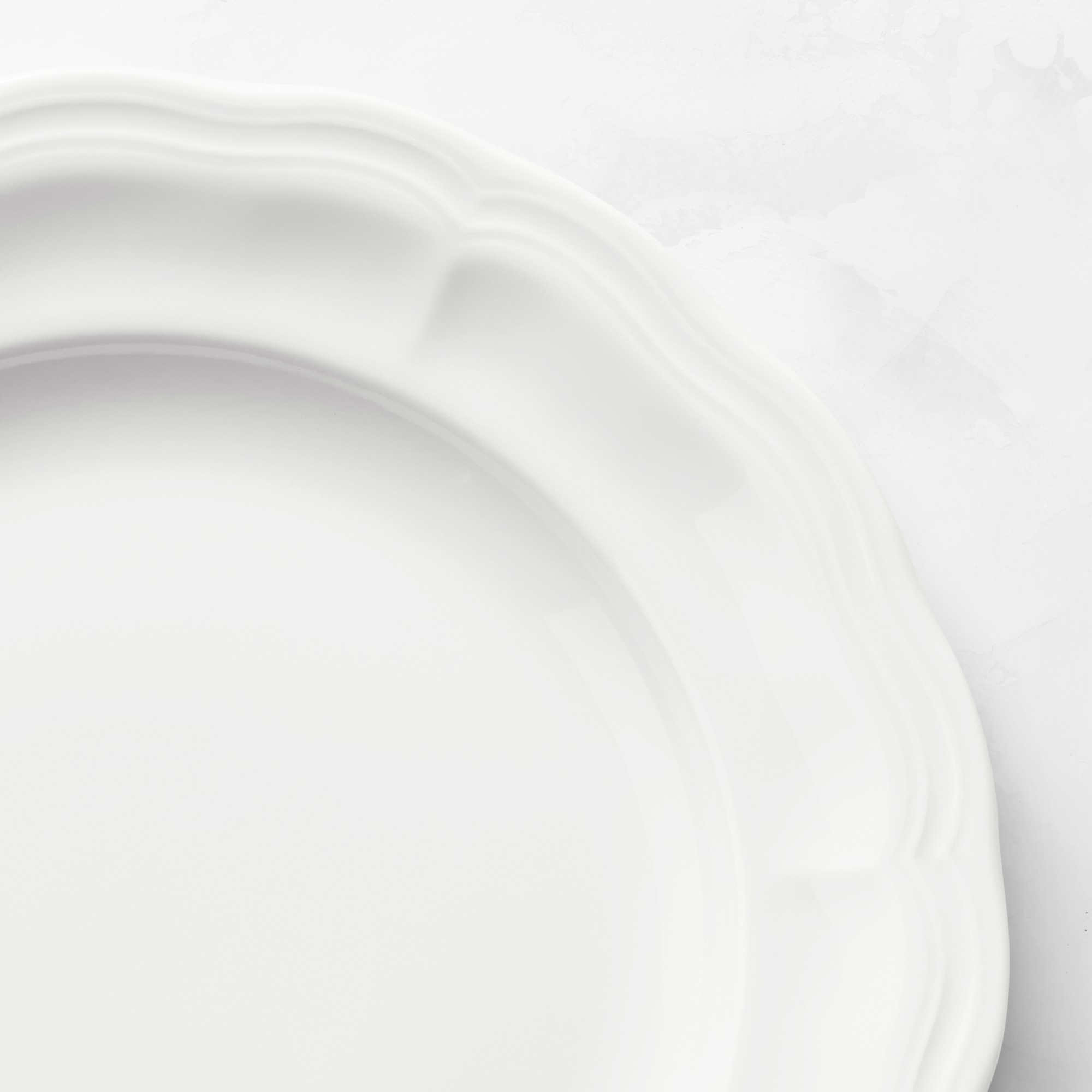 Pillivuyt Queen Anne Porcelain Dinnerware Sets