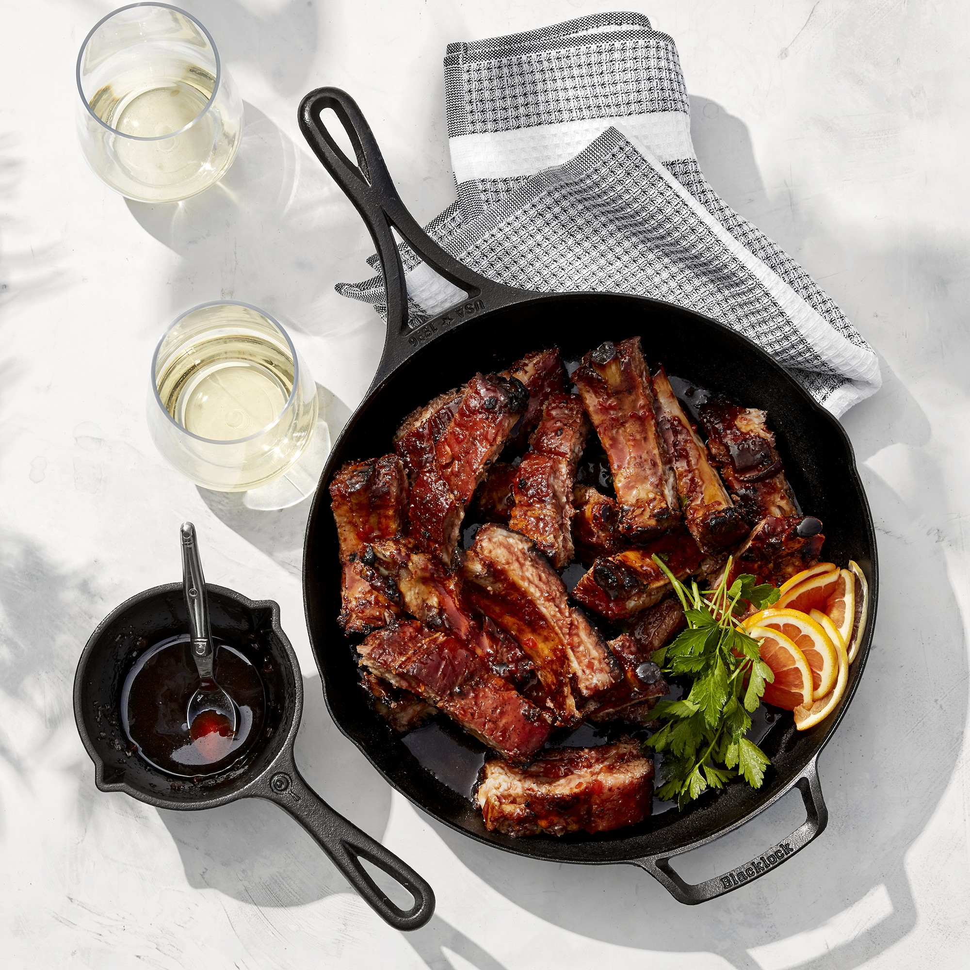 Lodge Blacklock Triple Seasoned Cast Iron Skillet Set