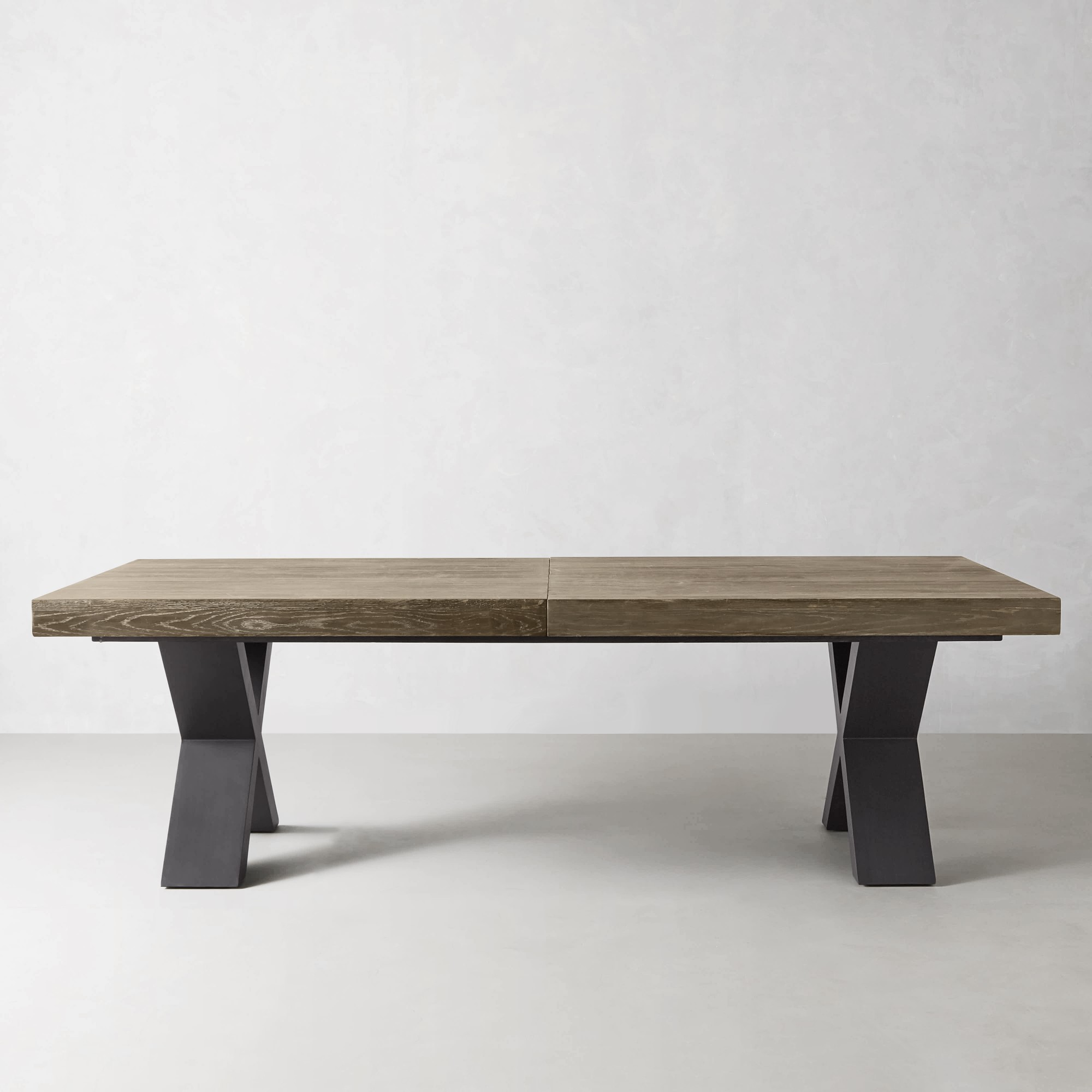 Navarro Extendable Rectangular Dining Table (98