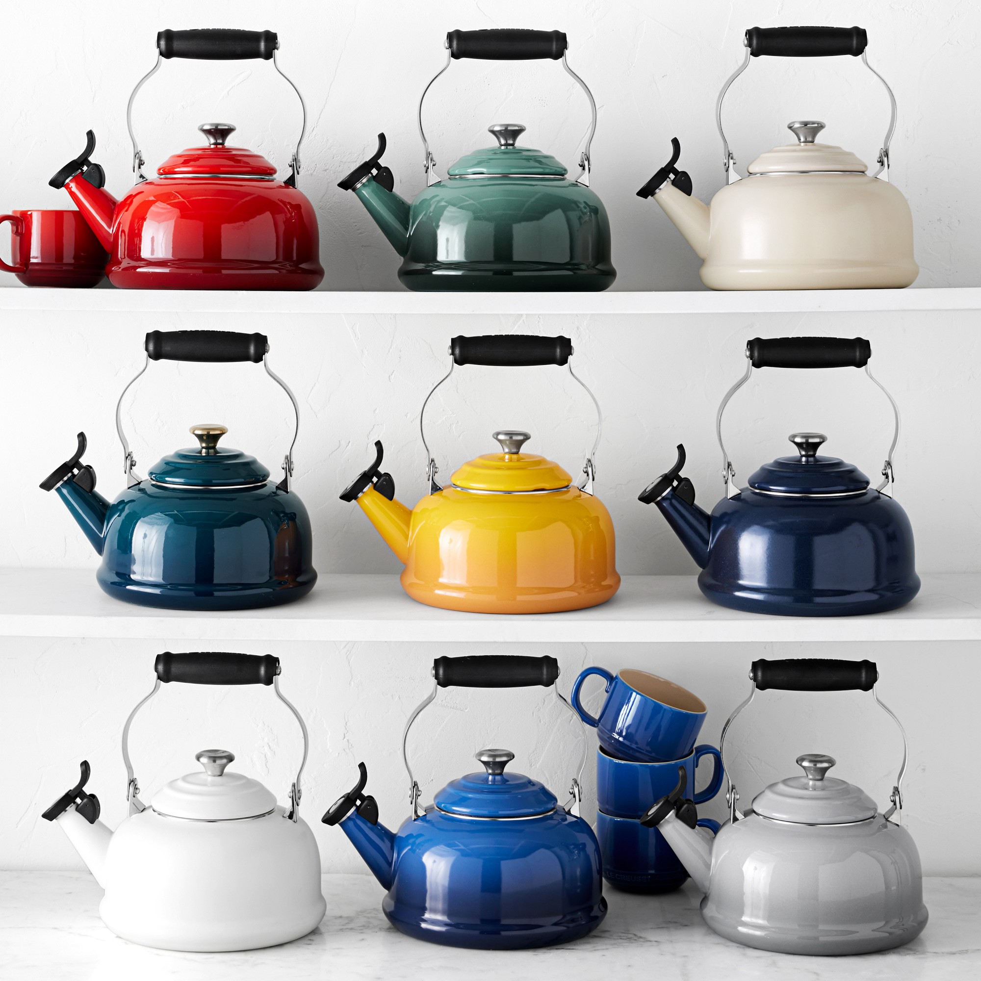 Le Creuset Classic Whistling Tea Kettle