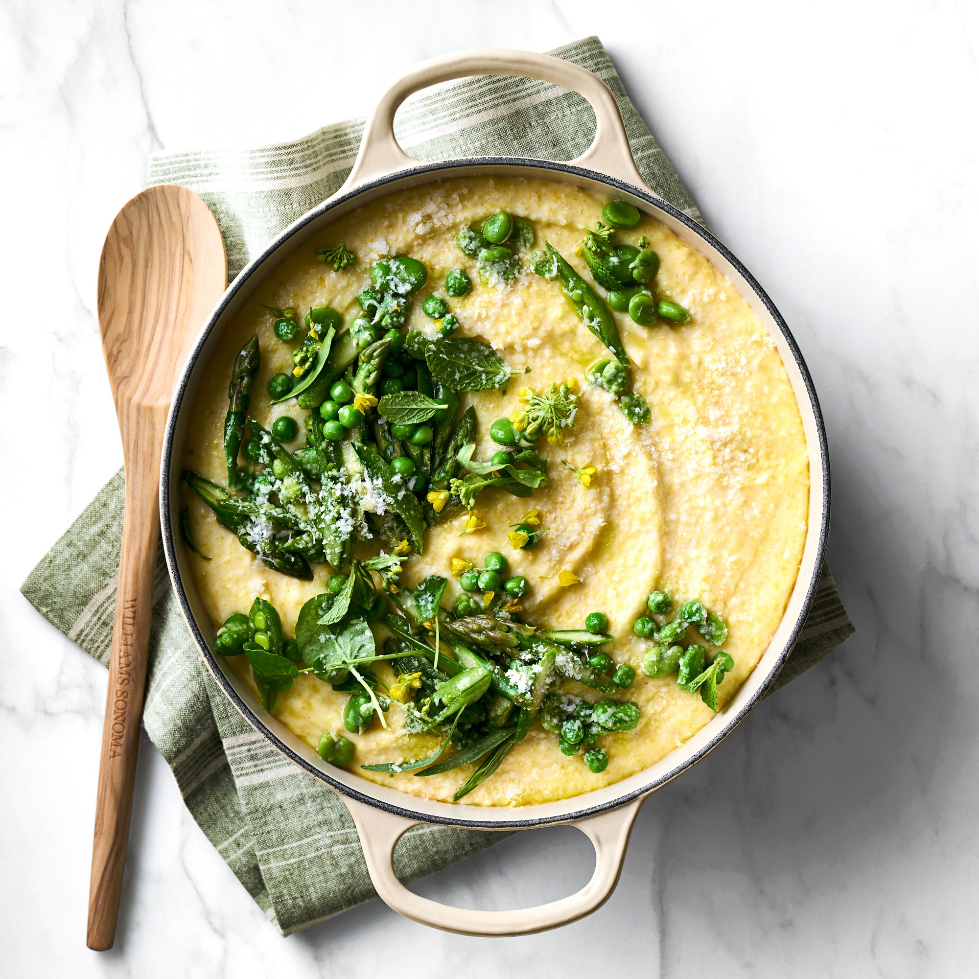 Le Creuset Signature Enameled Cast Iron Round Dutch Oven