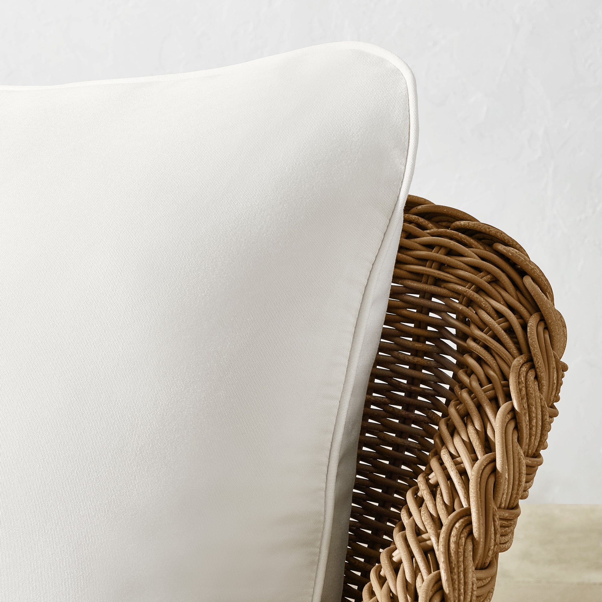 AERIN East Hampton Sofa (78