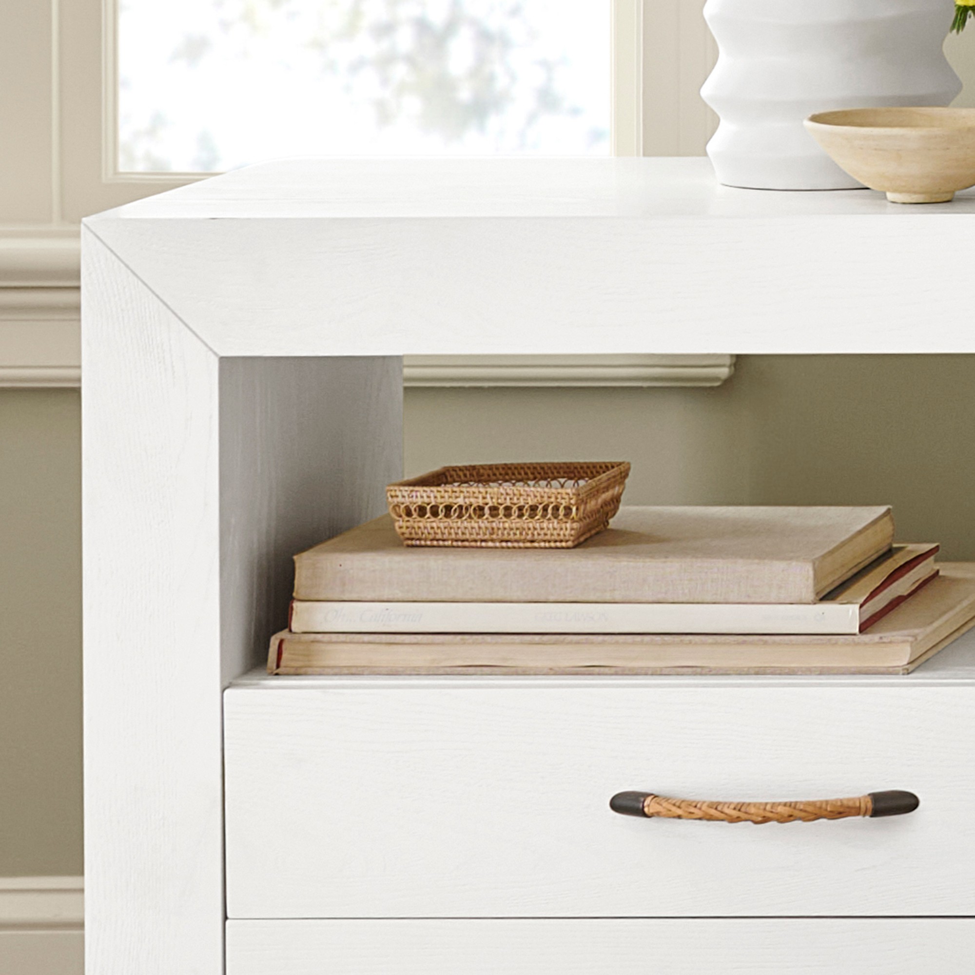 Malta 2-Drawer Nightstand (34