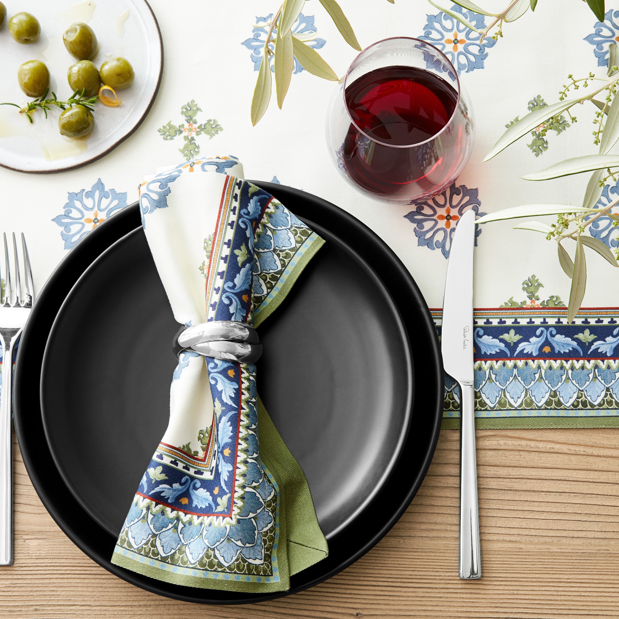 Sicily Verdi Table Runner