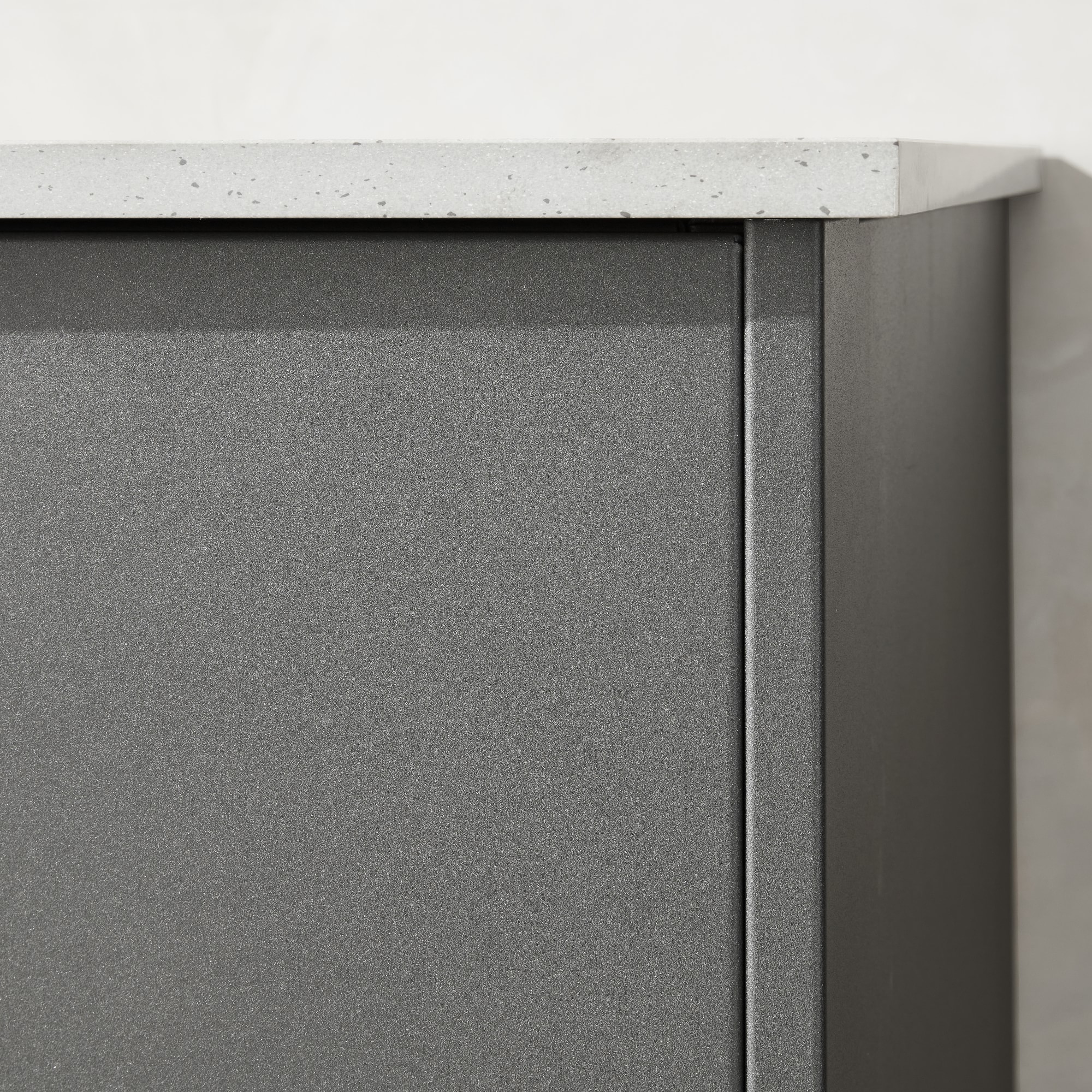 Urban Bonfire Outdoor Kitchen x Twin Eagles 36” Grill