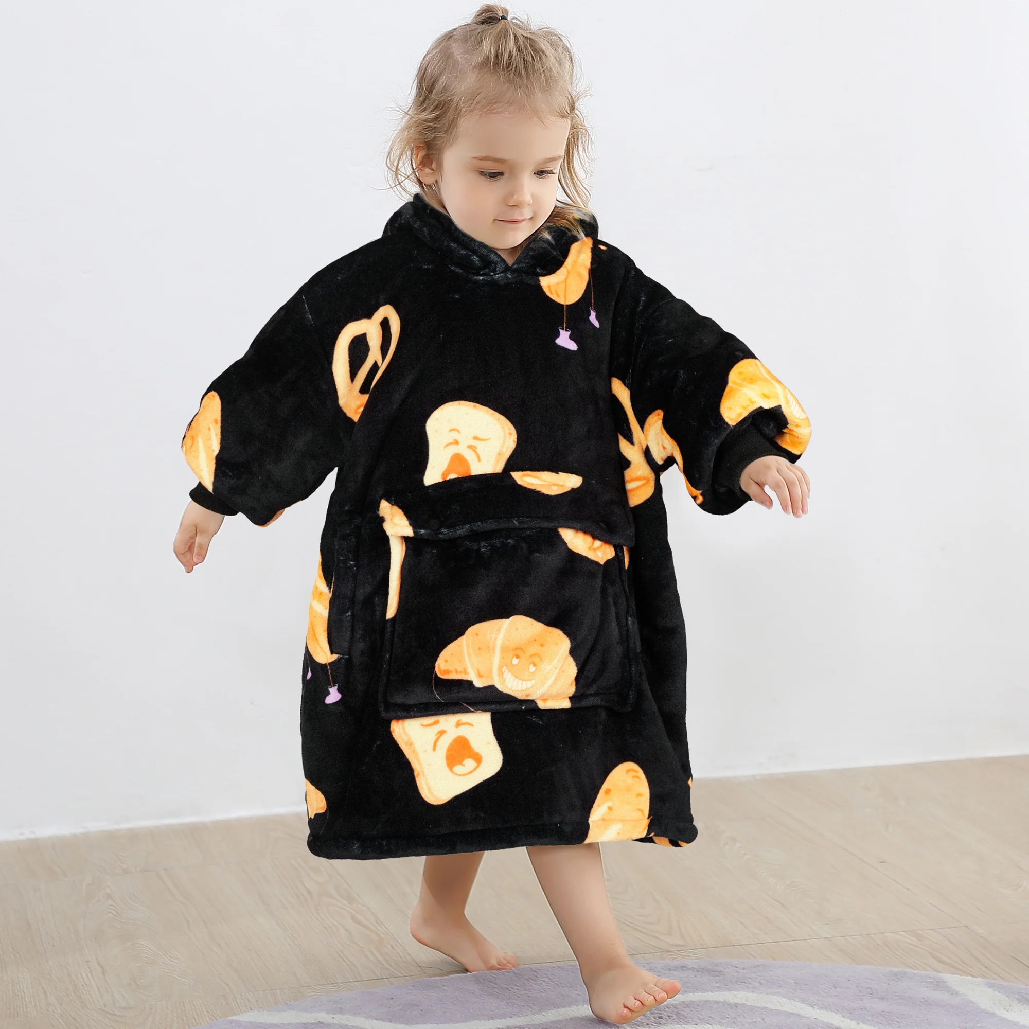 Bread Blanket Hoodie Kids
