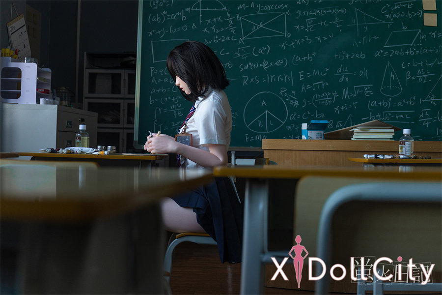 蛍火日記 162cm Bカップ 雪莉（Xueli）女子高生 口開閉機能付き JK衣装選択可能 超リアル塗装加工あり フルシリコン製ラブドール