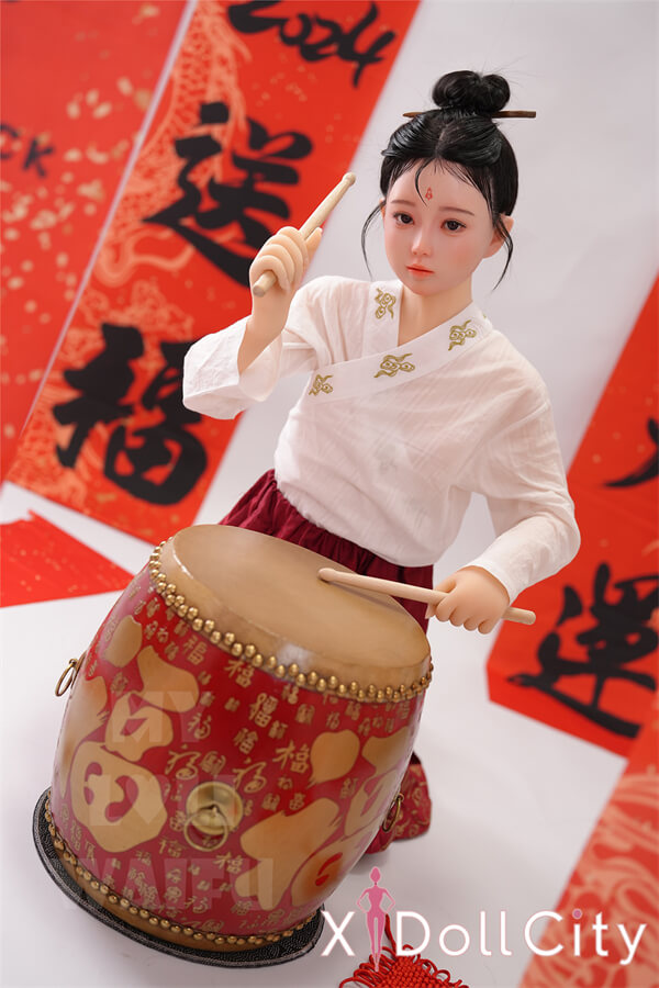 MyLoliWaifu 略称MLW AAカップ ロり系ラブドール Ayaヘッド ドラマー娘 掲載画像はシリコンヘッド+TPE材質ボディー ヘッド材質選択可能 メイク選択可能 成人スタイルラブドール