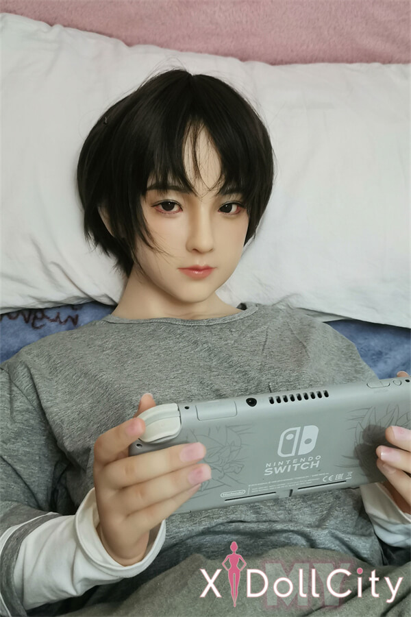 My Loli Waifu 略称MLW145cm Aカップ ロり系成人スタイルラブドール 男性ボディ 陽翔 HARUTO頭部 ペニス一体 TPE材質ボディー ヘッド材質選択可能 メイク選択可能