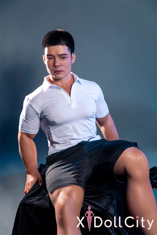 Qita Doll 元（yuan）170cm 47.5kg  ヒゲのある男性  フルシリコン製 頭部一体型ラブドール