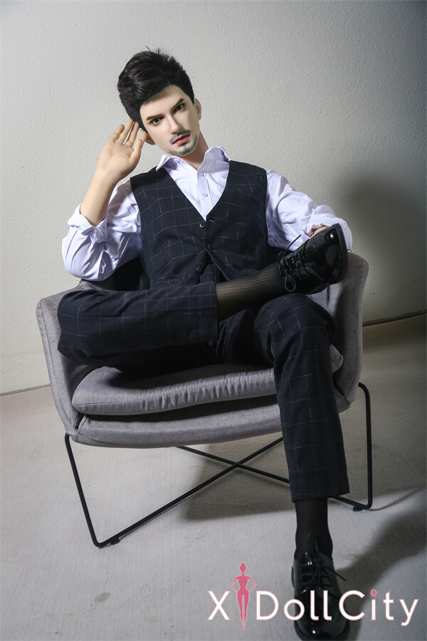 Qita Doll 周(zhou)175cm 56kg ヒゲのある男性 シリコン頭部+TPEボディラブドール