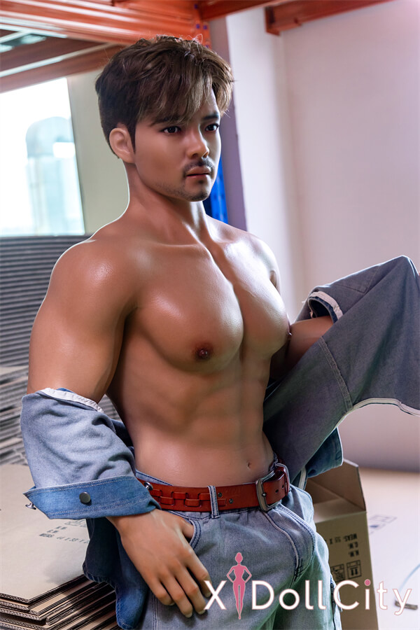 Qita Doll 元（yuan）170cm 47.5kg  ヒゲのある男性  フルシリコン製 頭部一体型ラブドール