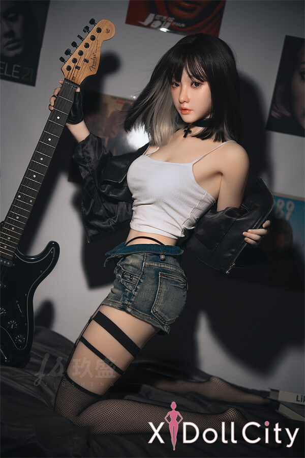 Jiusheng Doll 148cm Bカップ Betty #21 ノーマル肌 シリコンヘッド+TPEボディ バンド女子 華奢 凛々 成人スタイルラブドール