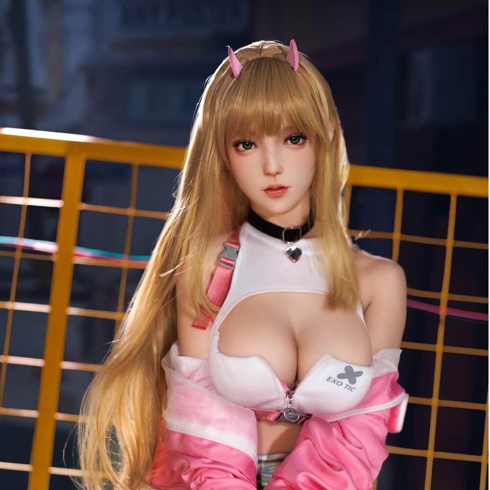 Doll Senior 娃娃學姐