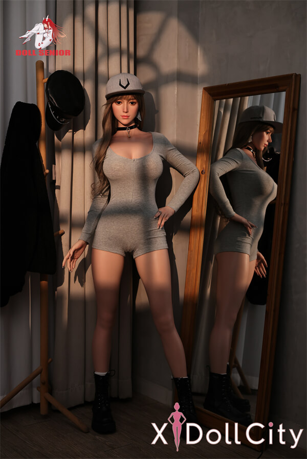 Doll Senior 163cm Eカップ 雅典娜(Athena)硬めシリコンヘッド TPE材質ボディー 材質選択可能 掲載画像はフルシリコン製ラブドール 大人のお姉さん