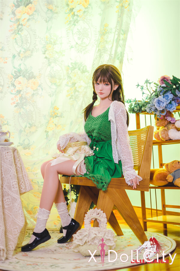 Doll Senior 148cm Dカップ 弥耶(Miye)硬めシリコンヘッド 巨乳 TPE材質ボディー 材質選択可能 掲載画像はフルシリコン製成人スタイルラブドール