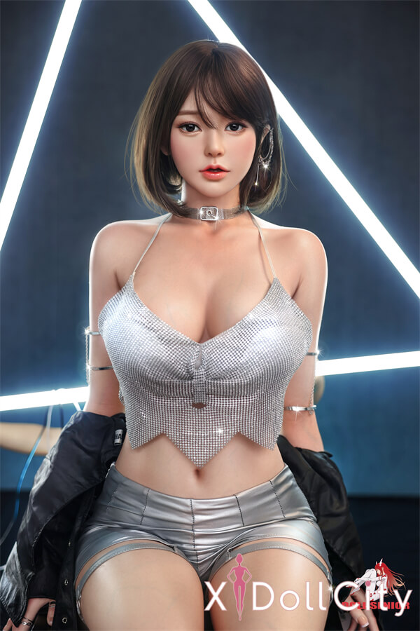 Doll Senior 163cm Eカップ 歌姬(Geji)巨乳 軟質シリコンヘッド 口開閉機能付き TPE材質ボディー 材質選択可能 掲載画像はフルシリコン製ラブドール