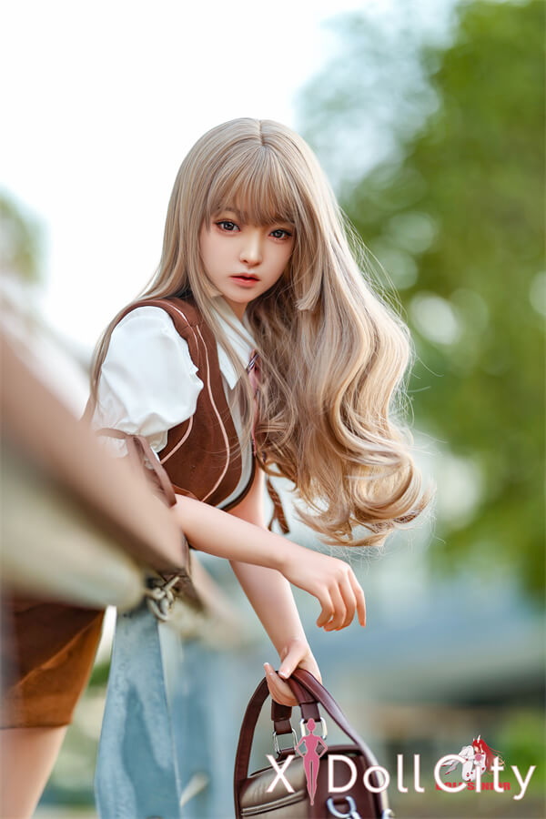 Doll Senior 148cm Dカップ 奈奈(Nainai)硬めシリコンヘッド 巨乳 TPE材質ボディー 材質選択可能 掲載画像はフルシリコン製成人スタイルラブドール