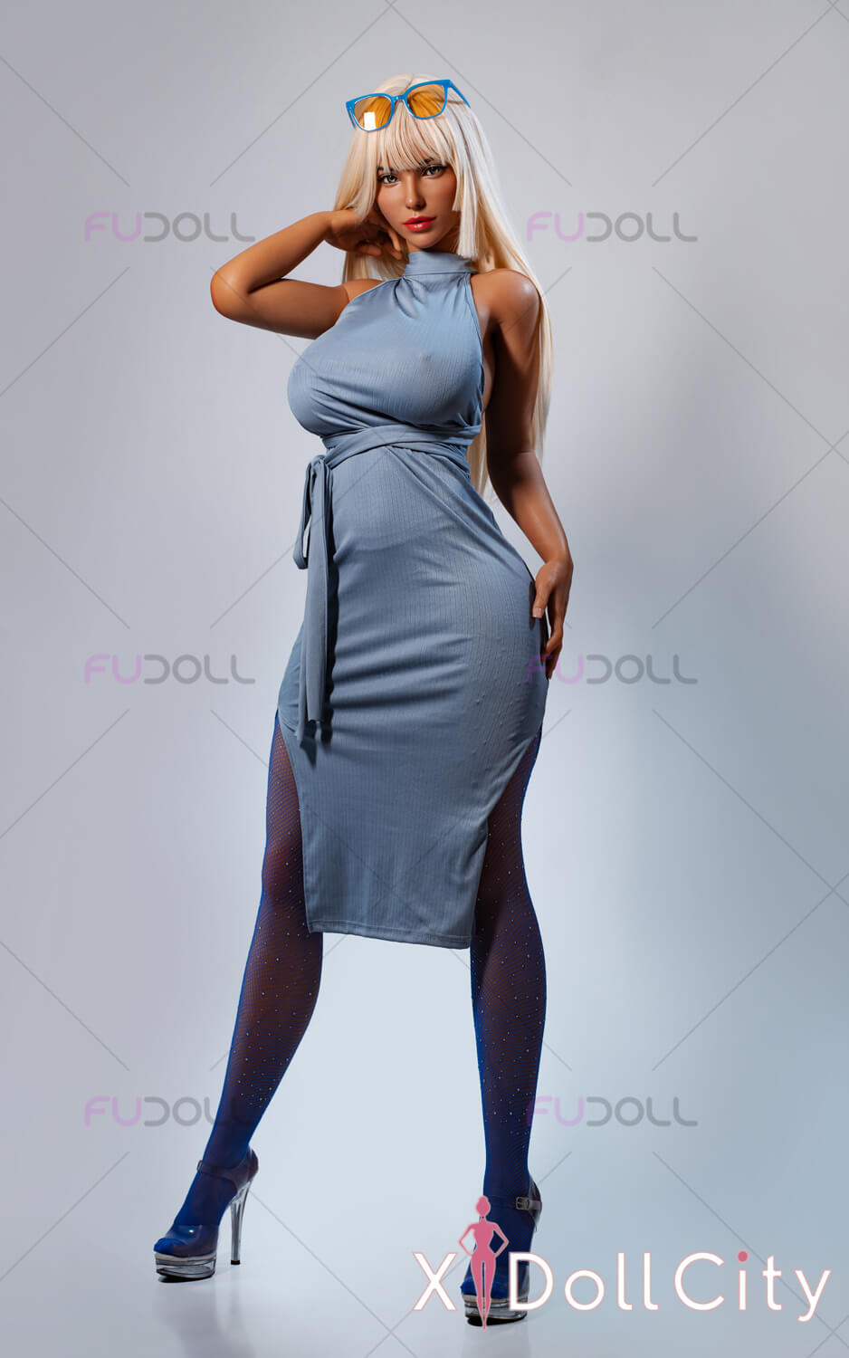 FUDOLL 丽莎 157cm Jカップ フルシリコン 顎機能付き リアルな肌質感付き セクシーなブラウン肌 ラブドール