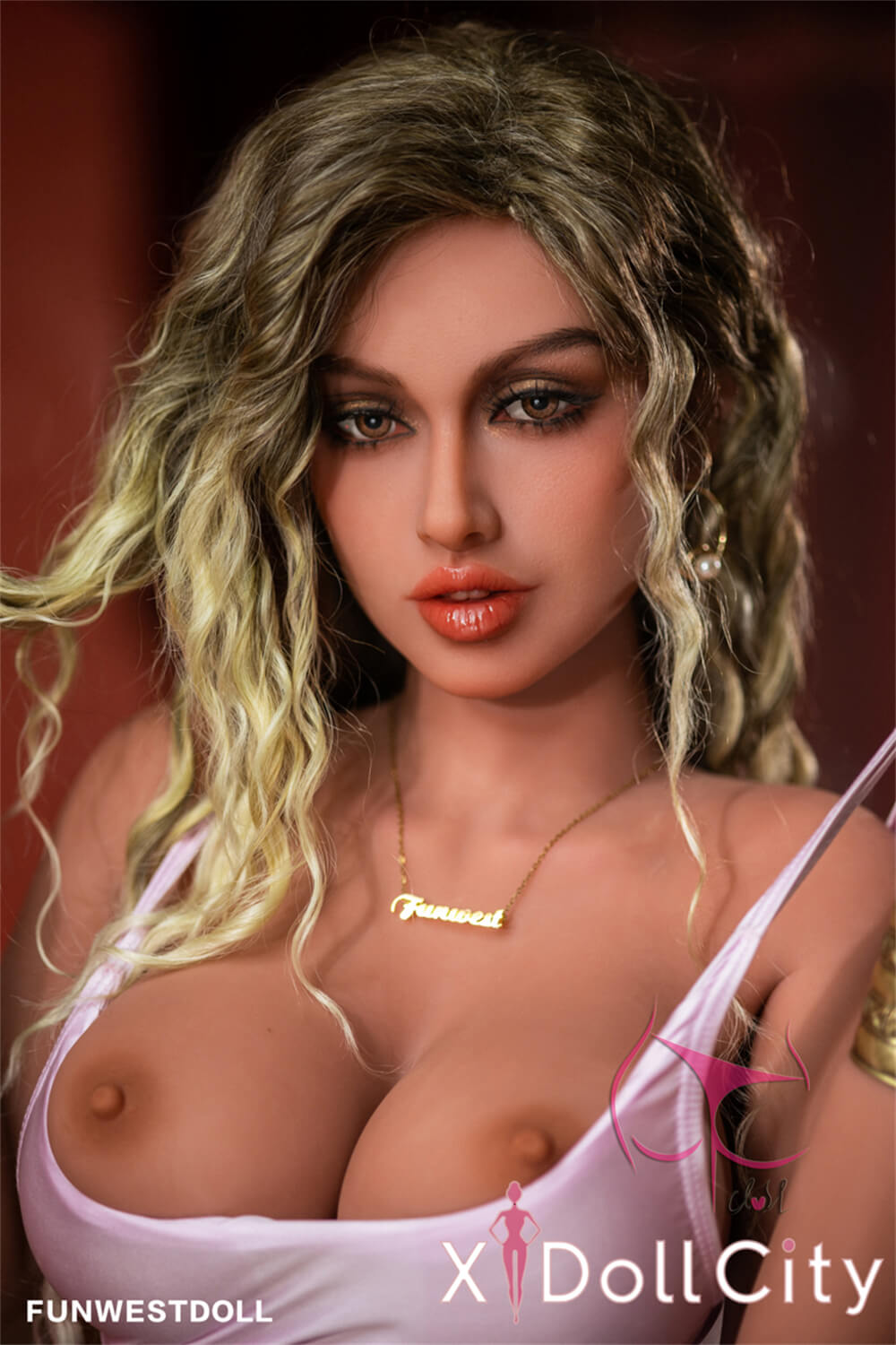 FunWest Doll Dallas 162cm Fカップ #022 Tan肌 セクシー大人系ラブドール 妖艶な視線に酔いしれる ラブドール