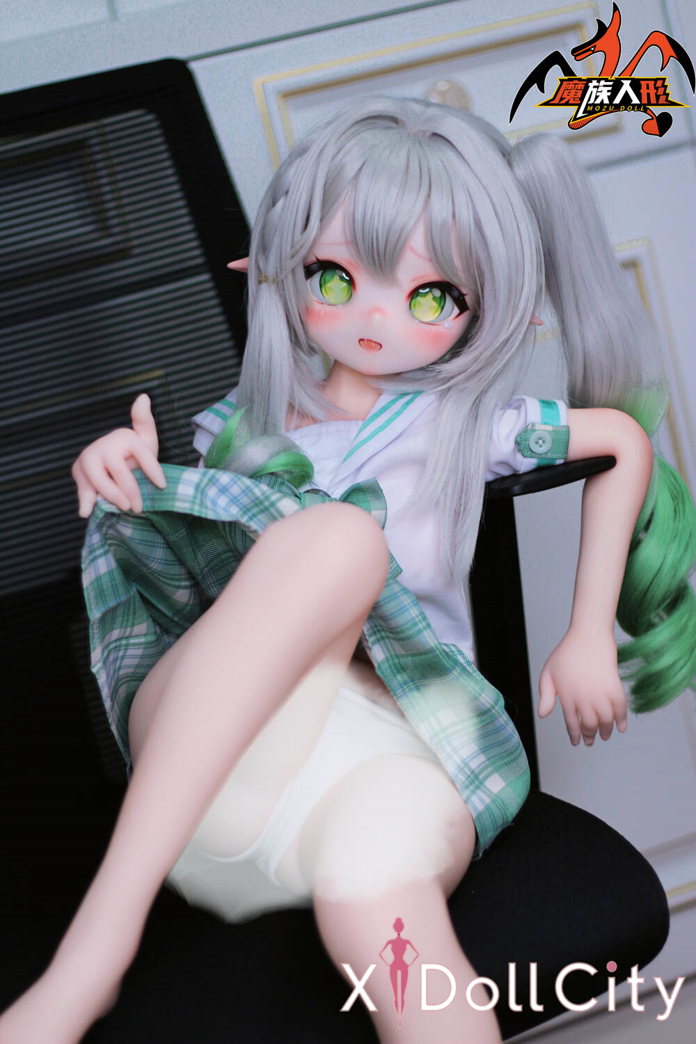 MOZU Doll 小草 成人スタイルラブドール 制服 ビニールヘッド＋TPEボディ ラブドール貧乳