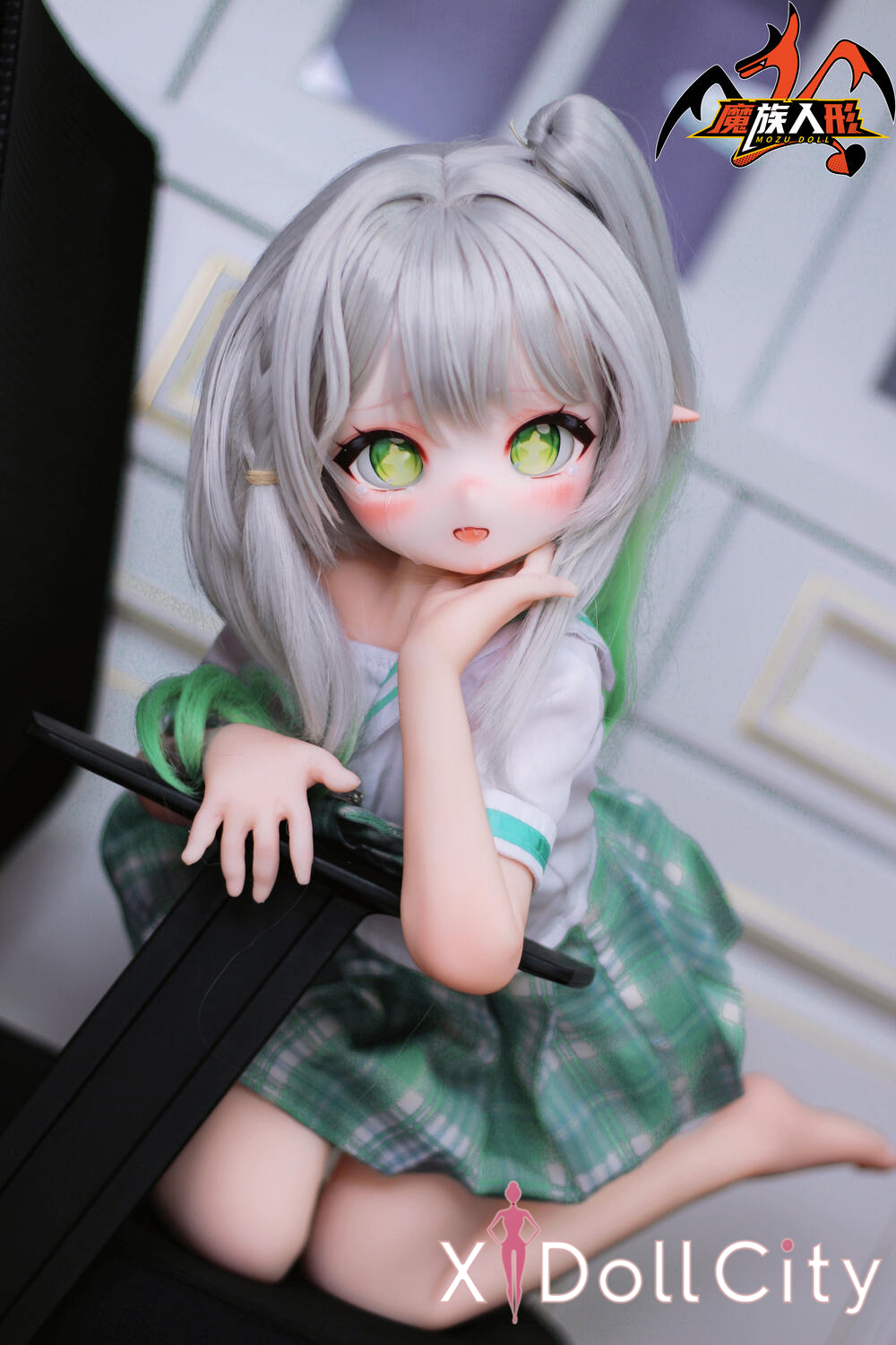 MOZU Doll 小草 成人スタイルラブドール 制服 ビニールヘッド＋TPEボディ ラブドール貧乳
