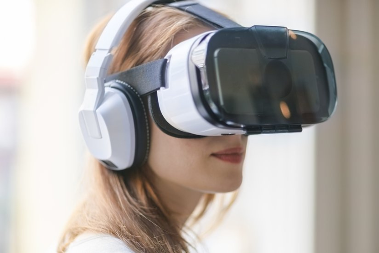 アダルトVRとは