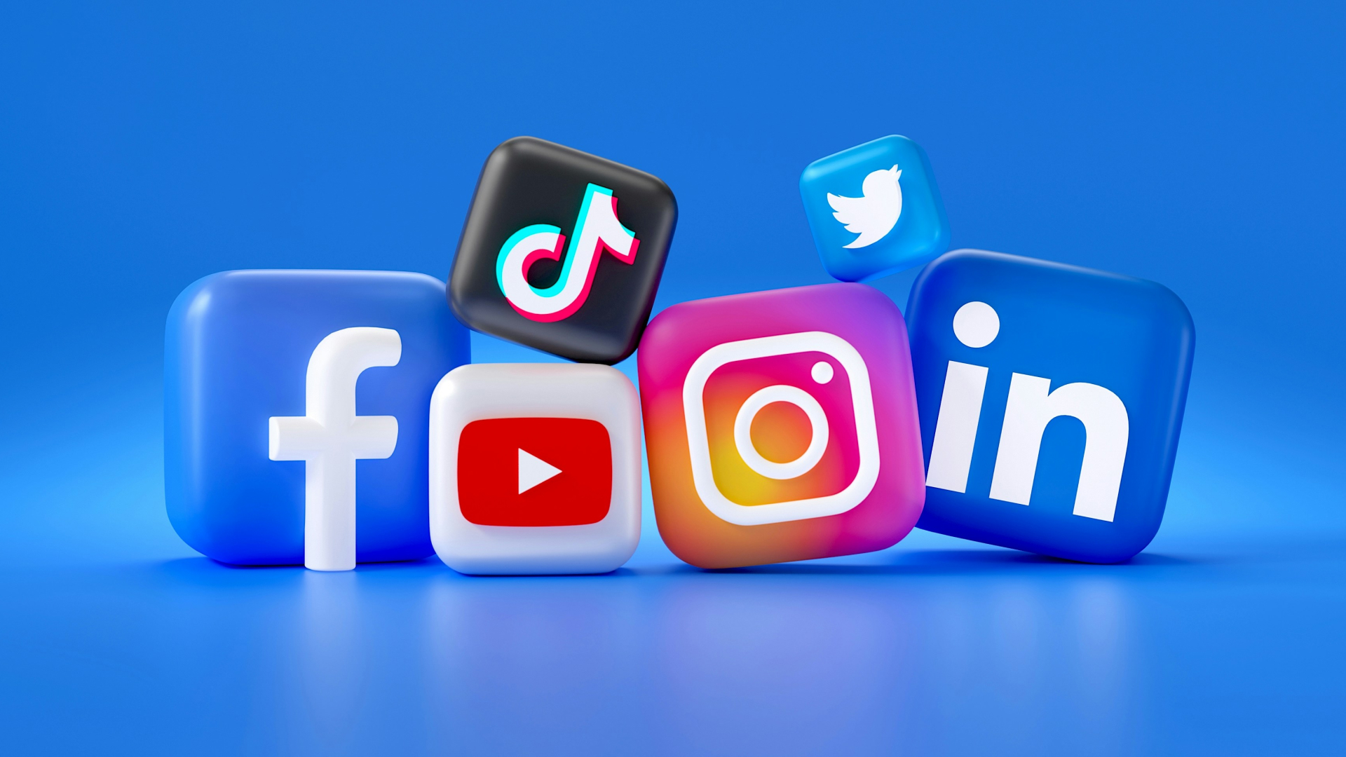 SNS（えすえぬえす）とは