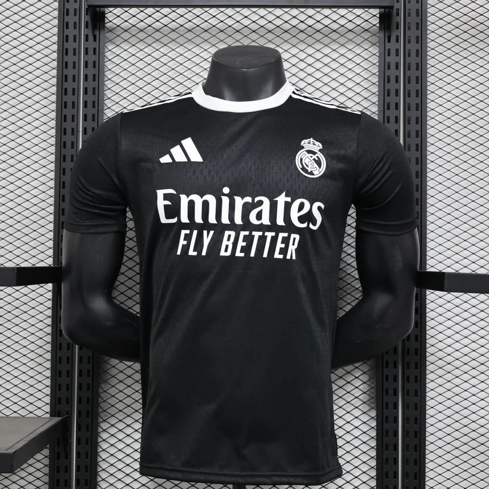 Real Madrid 2025-2026 Goalkeeper Kit