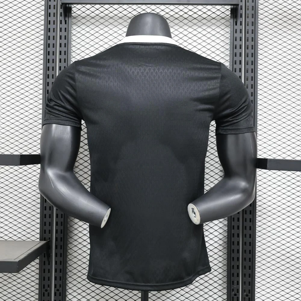 Real Madrid 2025-2026 Goalkeeper Kit