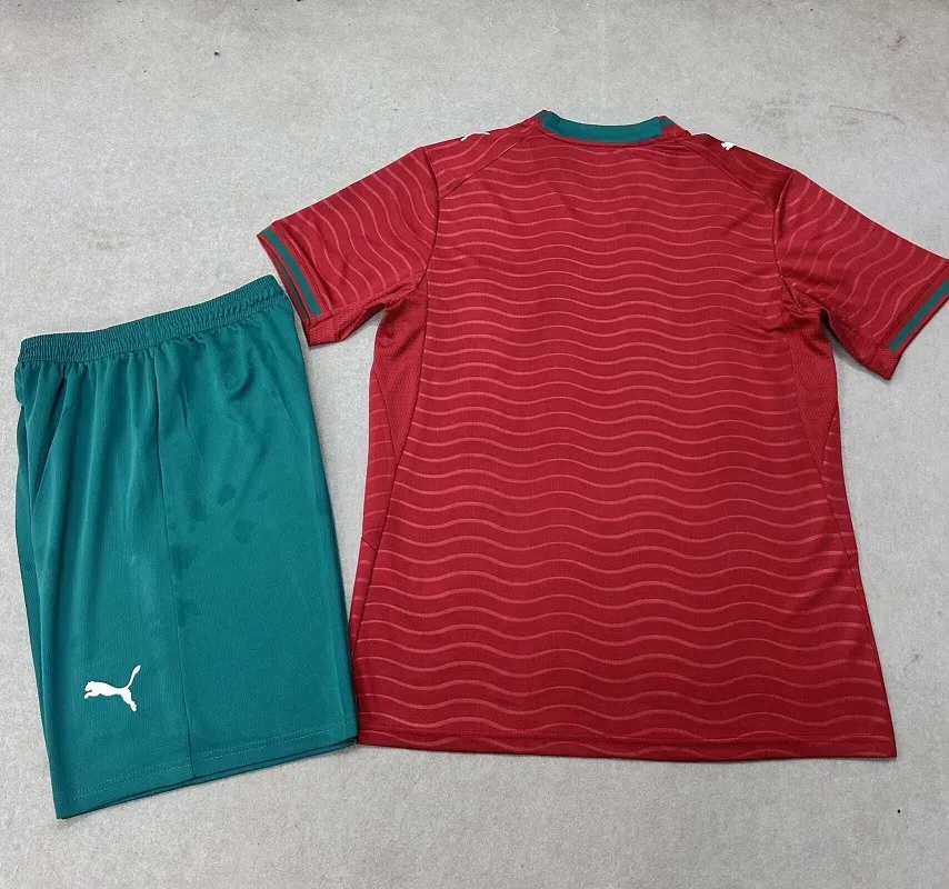 25/26 Portugal home Adult Set