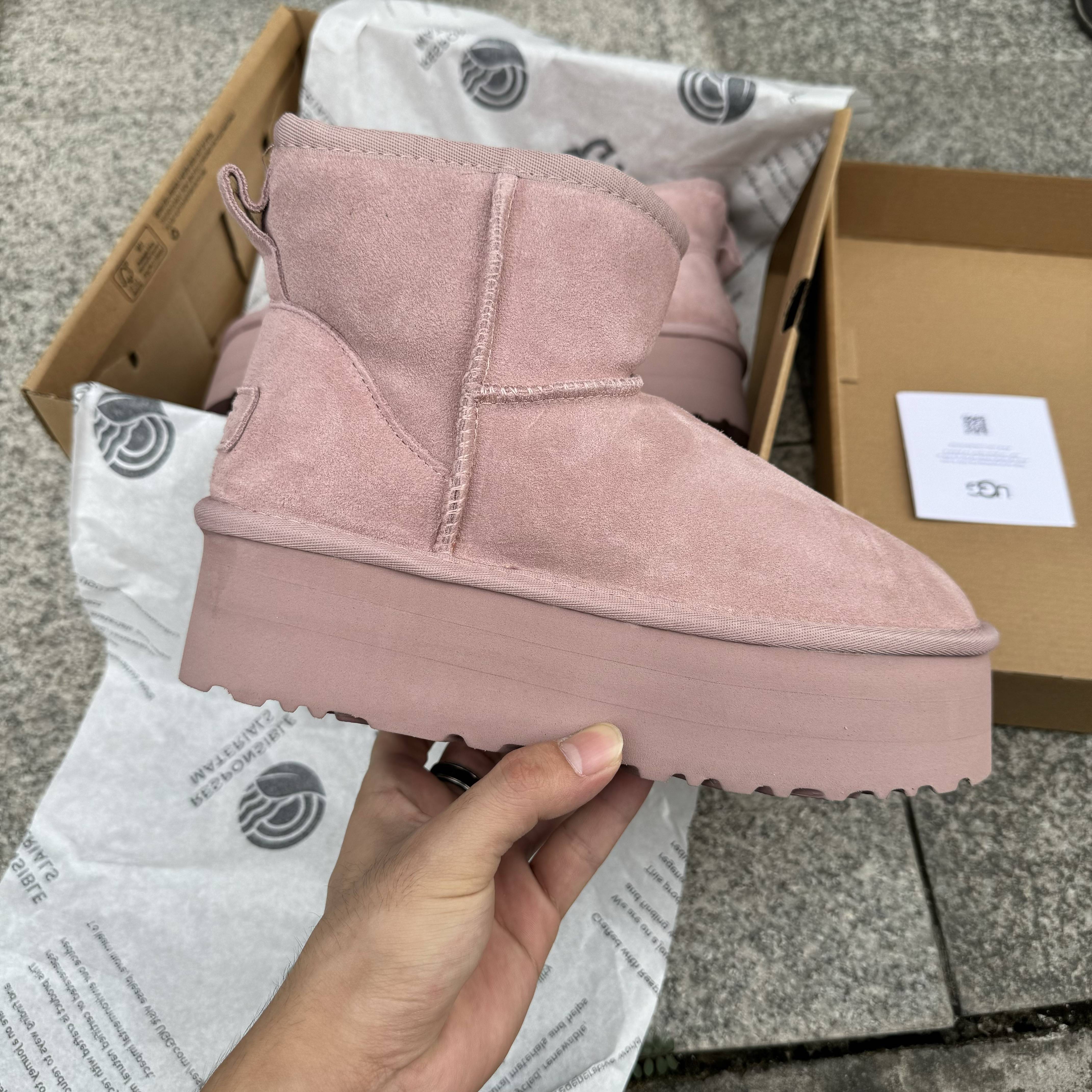 UGG Classic Ultra Mini Platform