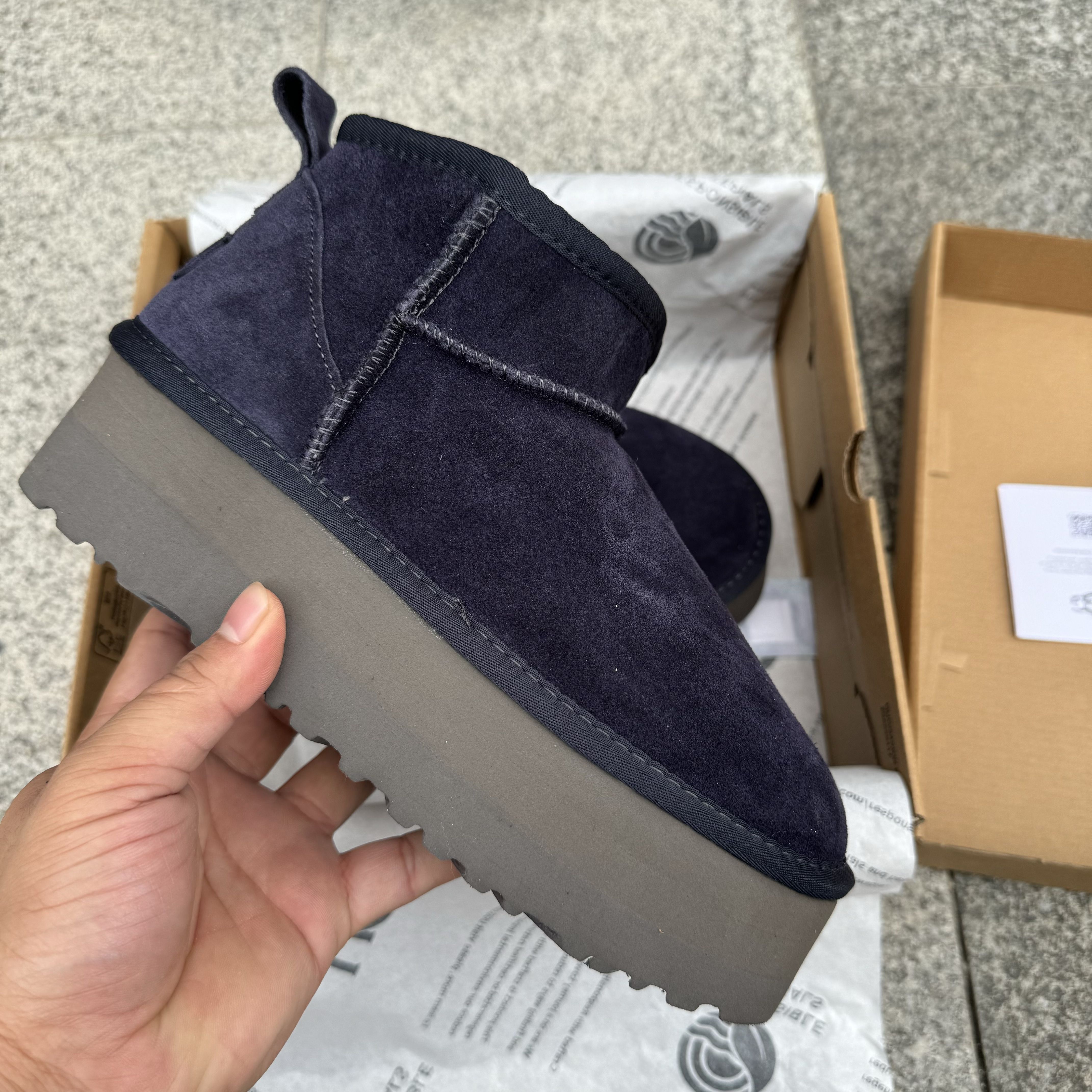 UGG Classic Ultra Mini Platform