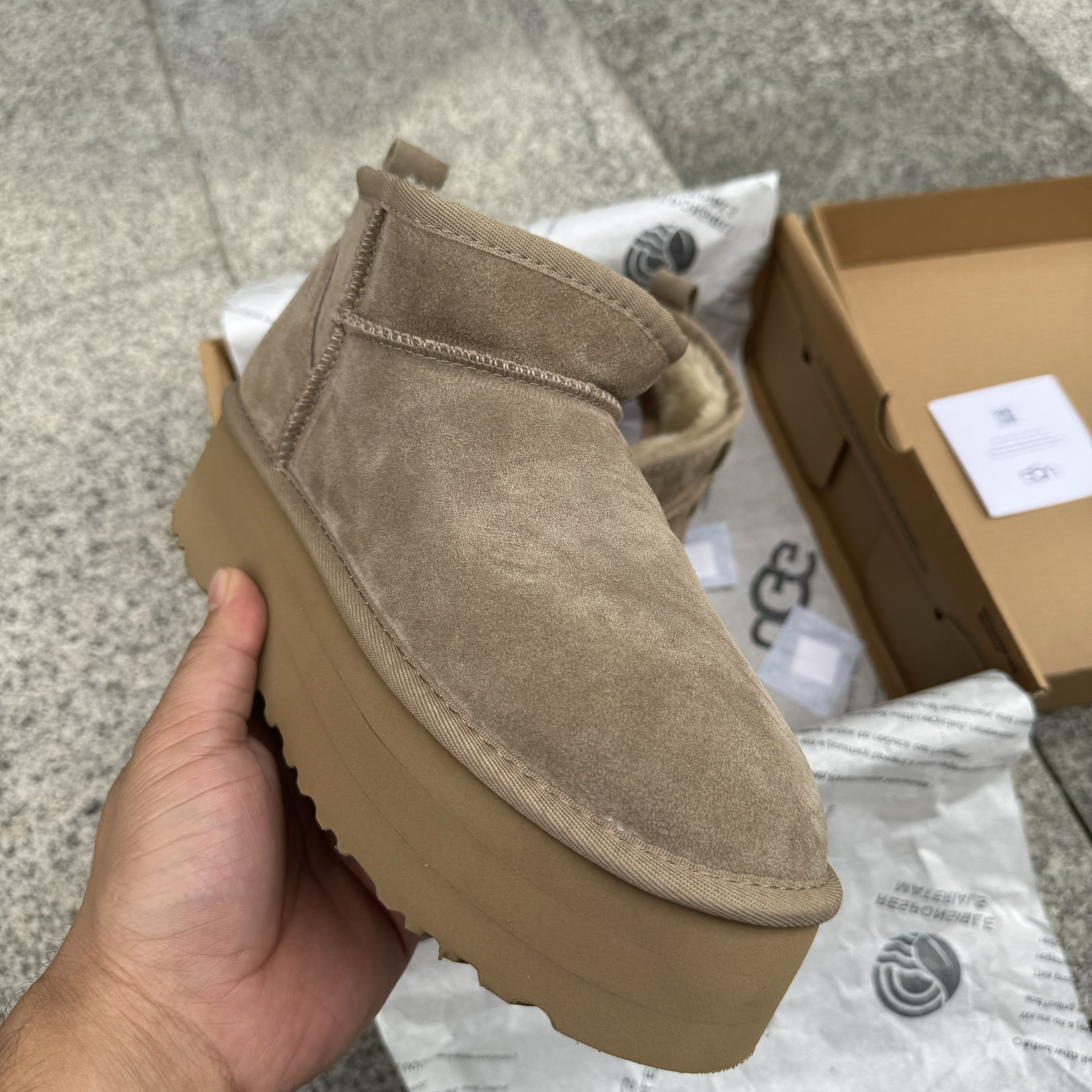 UGG Classic Ultra Mini Platform