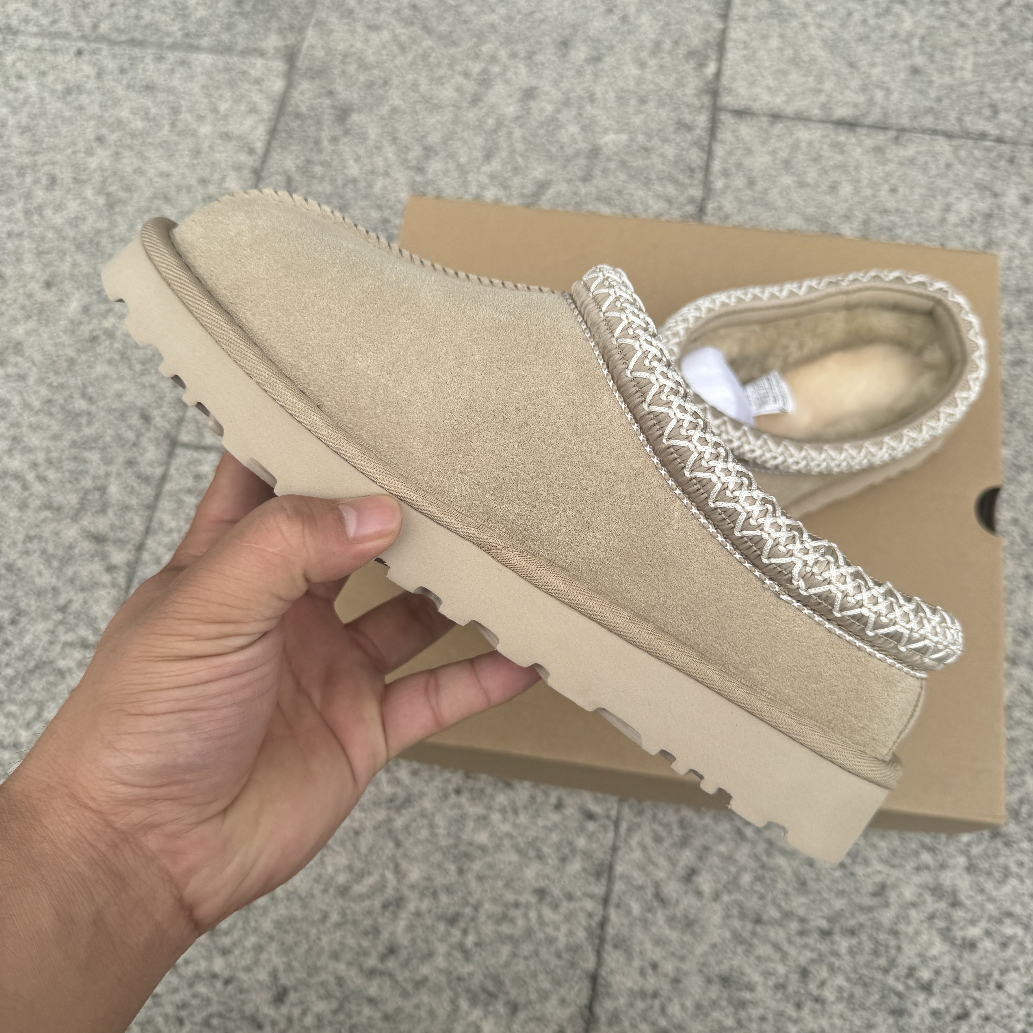 UGG Tasman