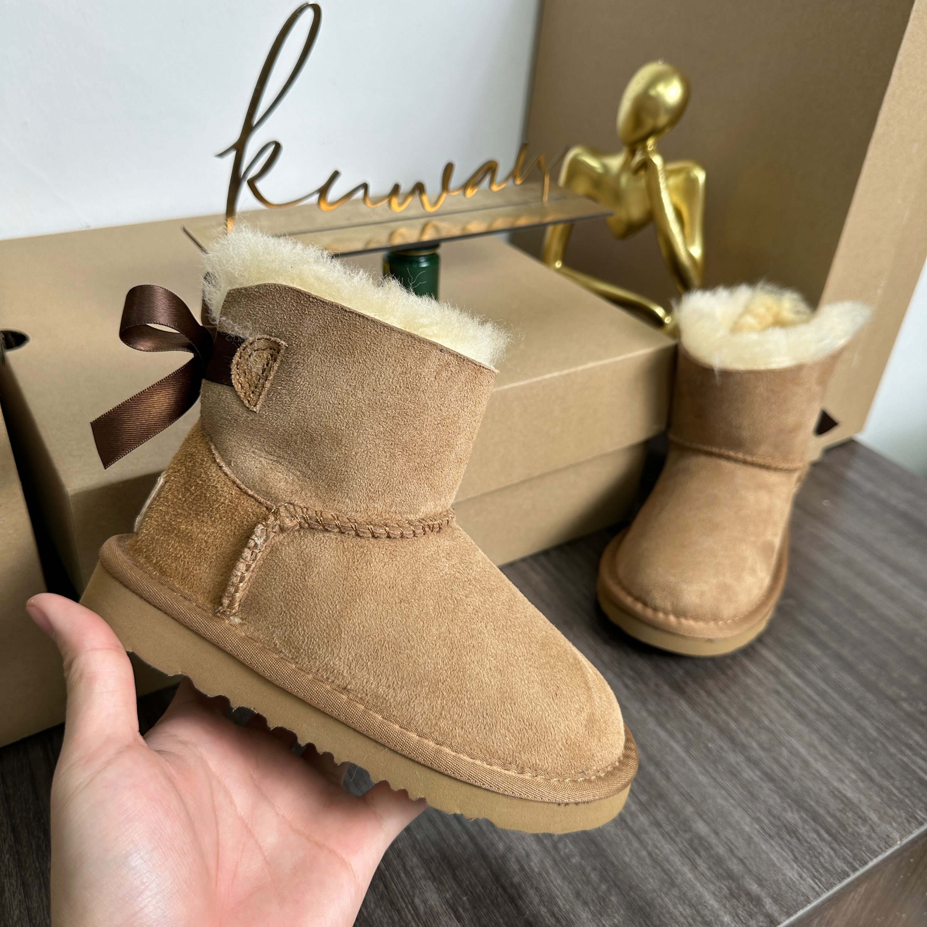 UGG Classic Ultra Mini Boot