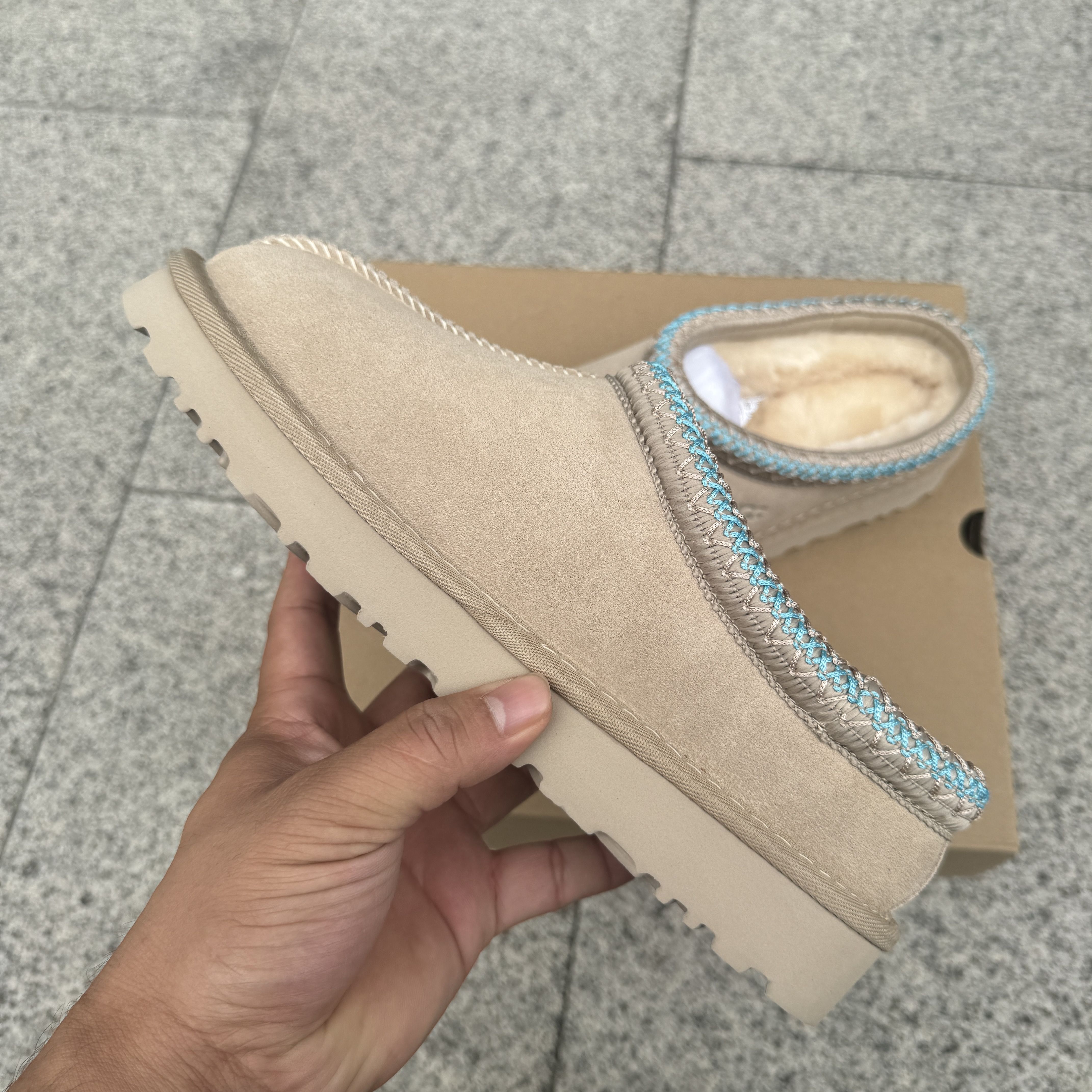 UGG Tasman
