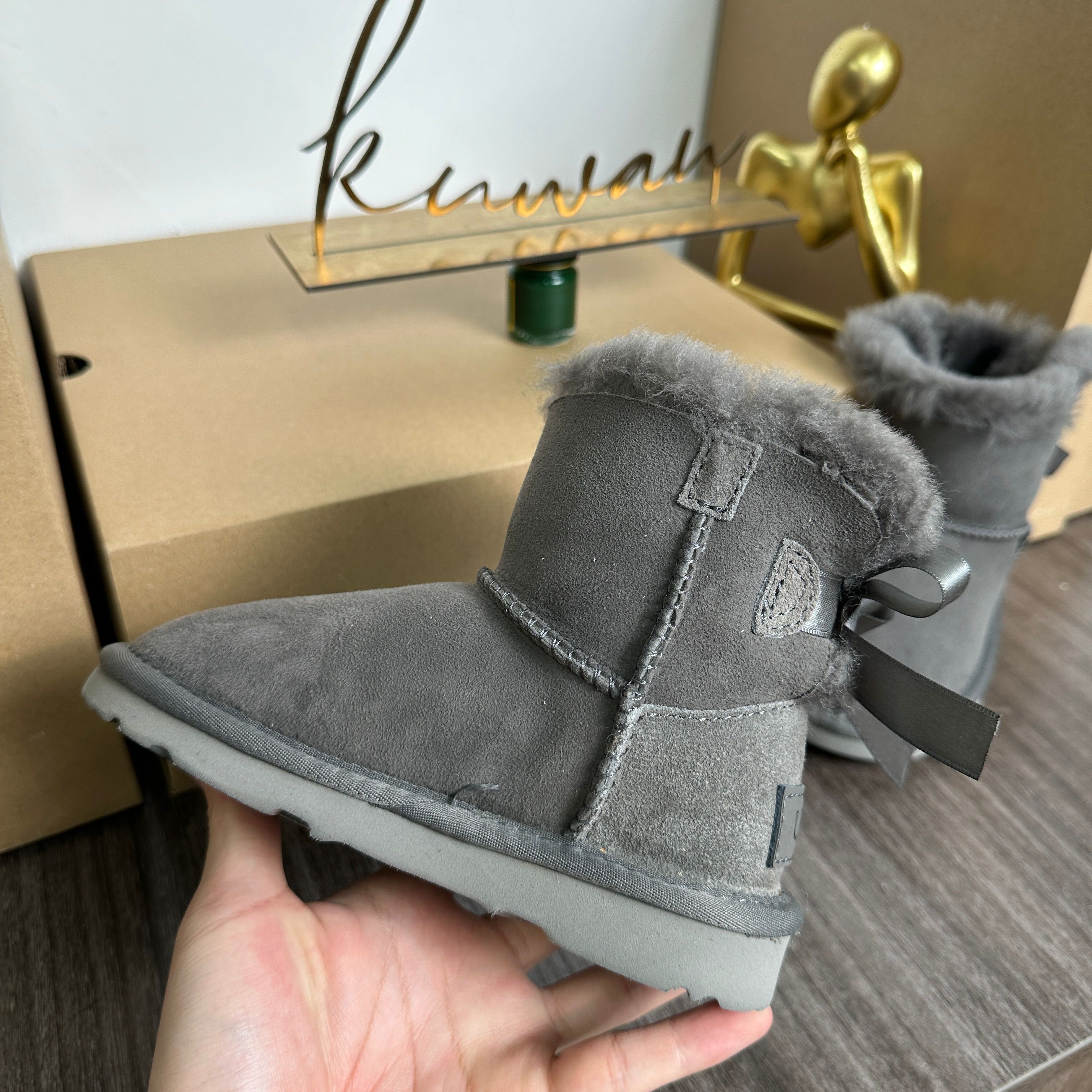 UGG Classic Ultra Mini Boot